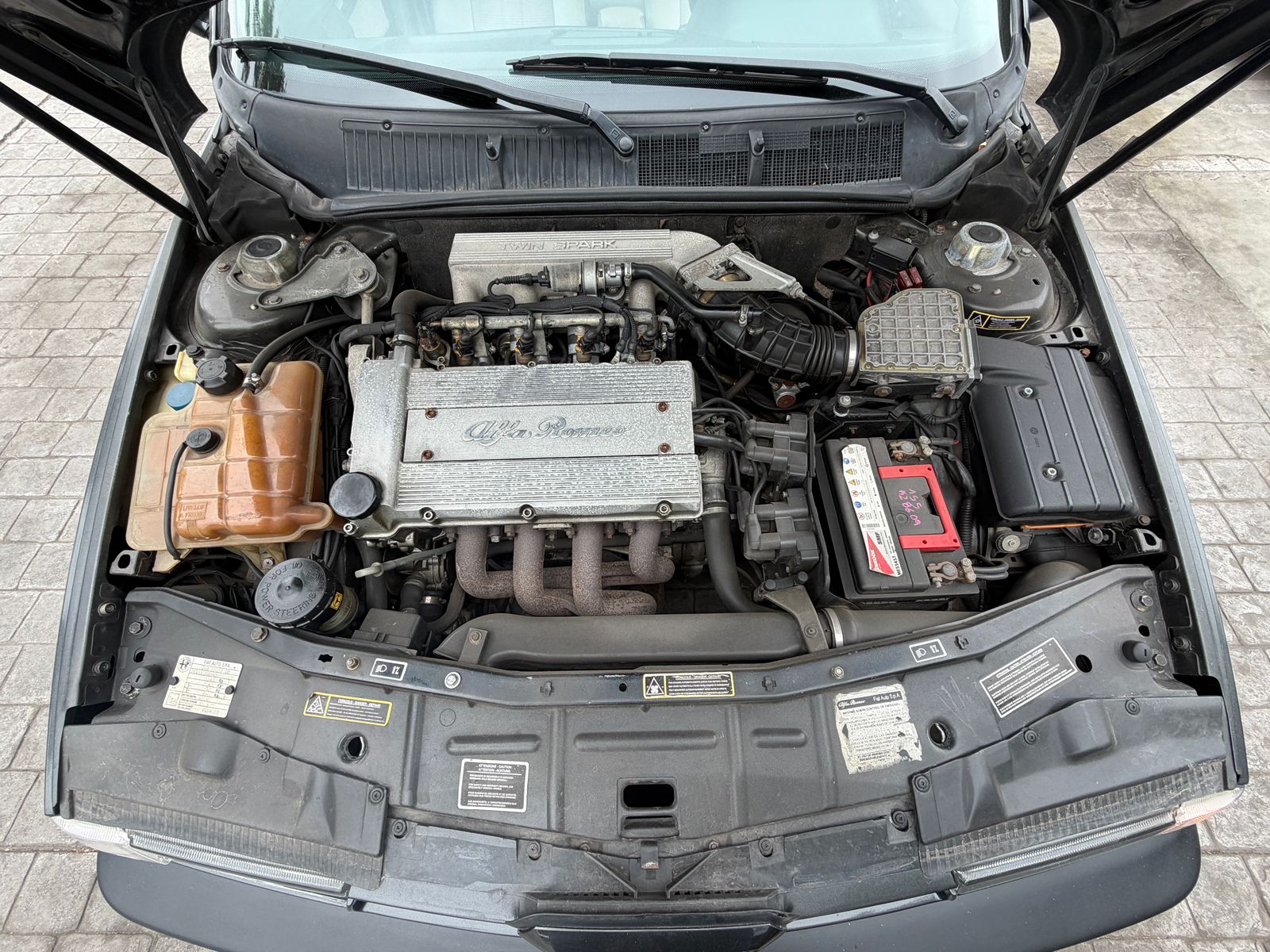 Alfa Romeo 155 2.0 Ts — foto 21 de 25