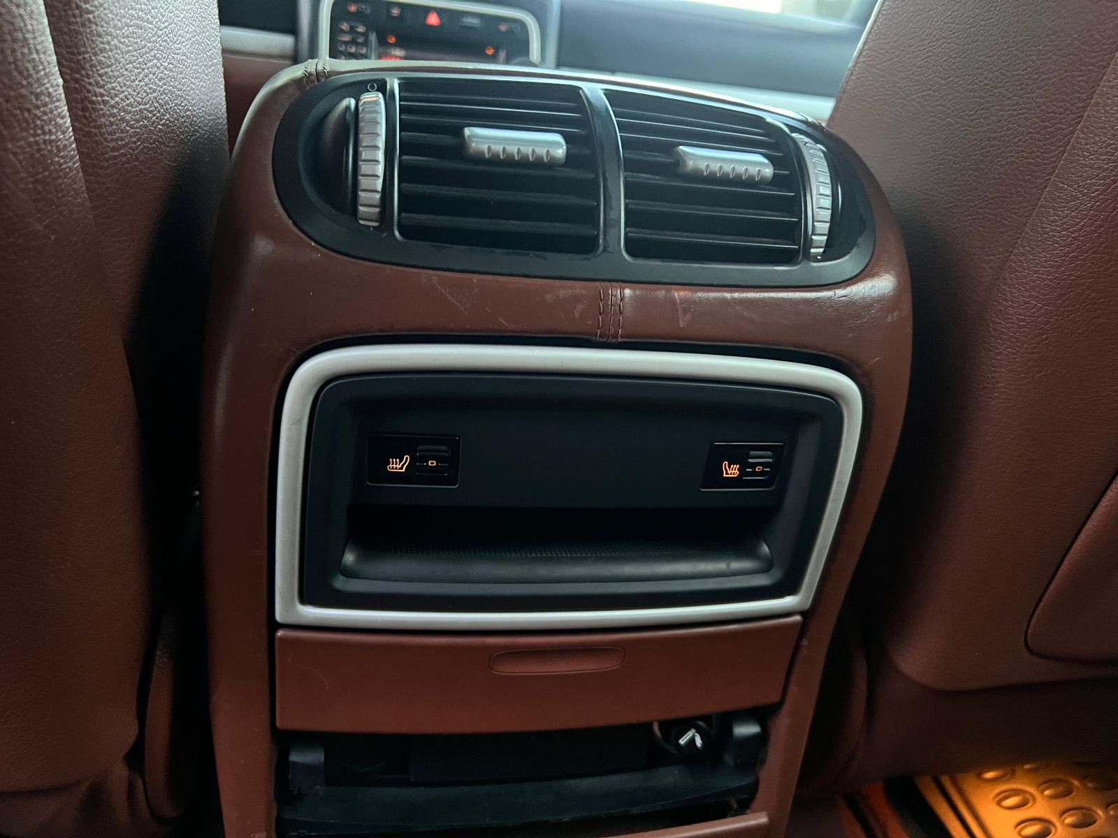 Porsche Cayenne Turbo 957 — foto 24 de 28