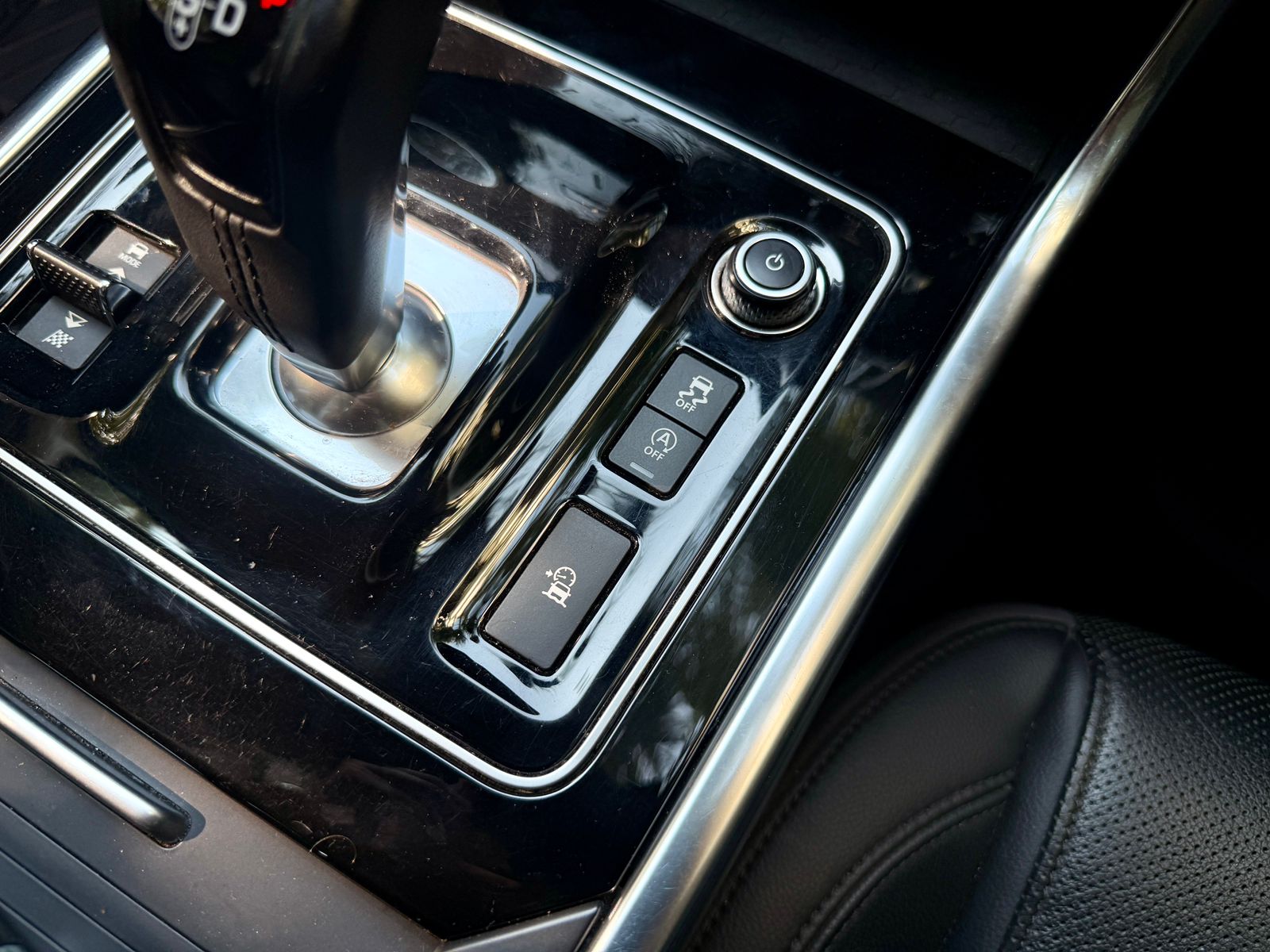 Jaguar Xe P250 — foto 22 de 31