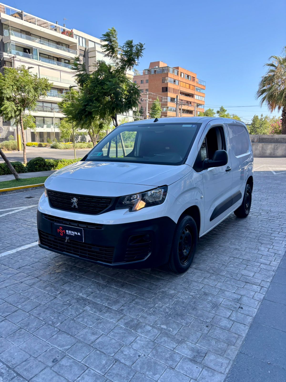 Peugeot Partner L1 2023, foto 1 de 9