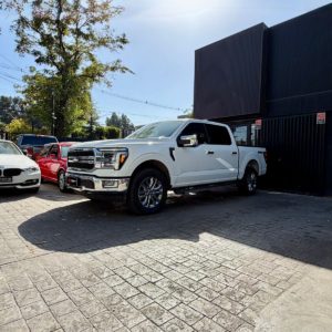 Ford F150 Lariat Luxury 4x4