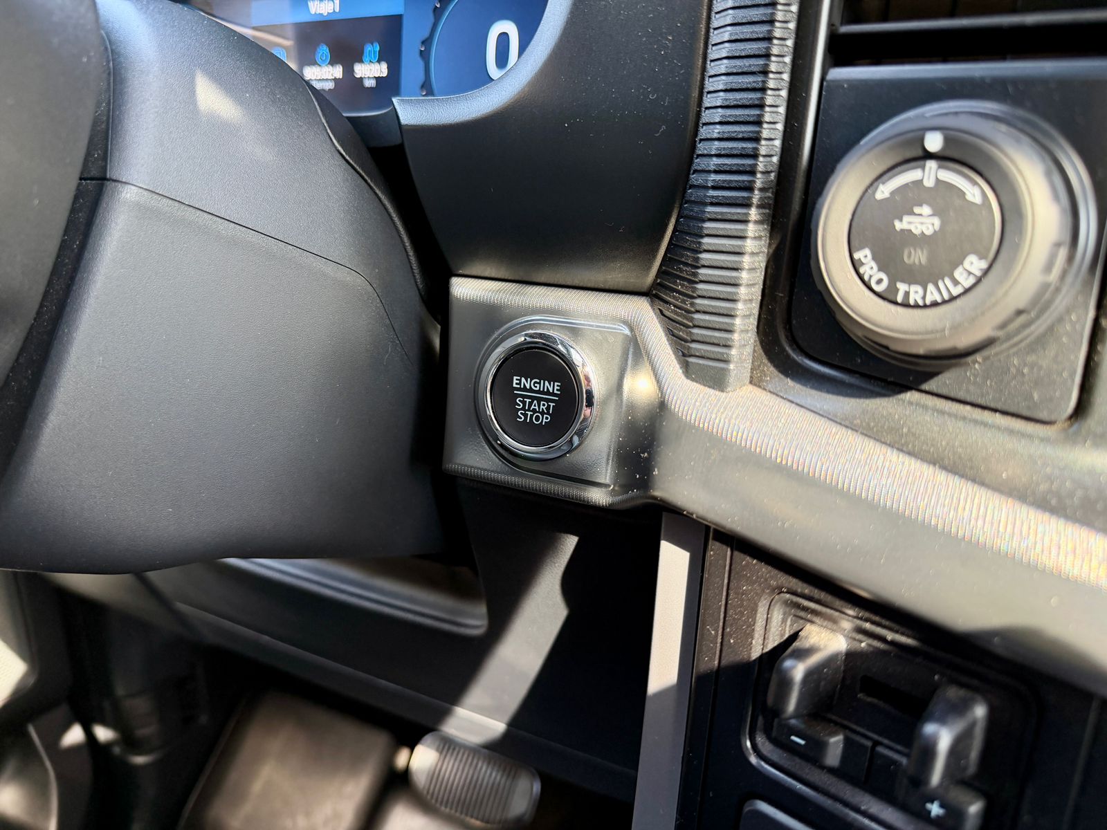 Ford F150 Lariat — foto 26 de 36