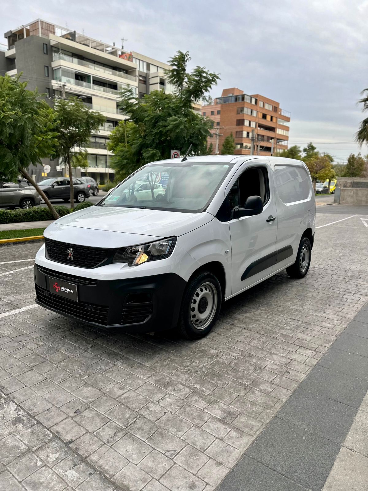Peugeot Partner Partner 2023, foto 1 de 11