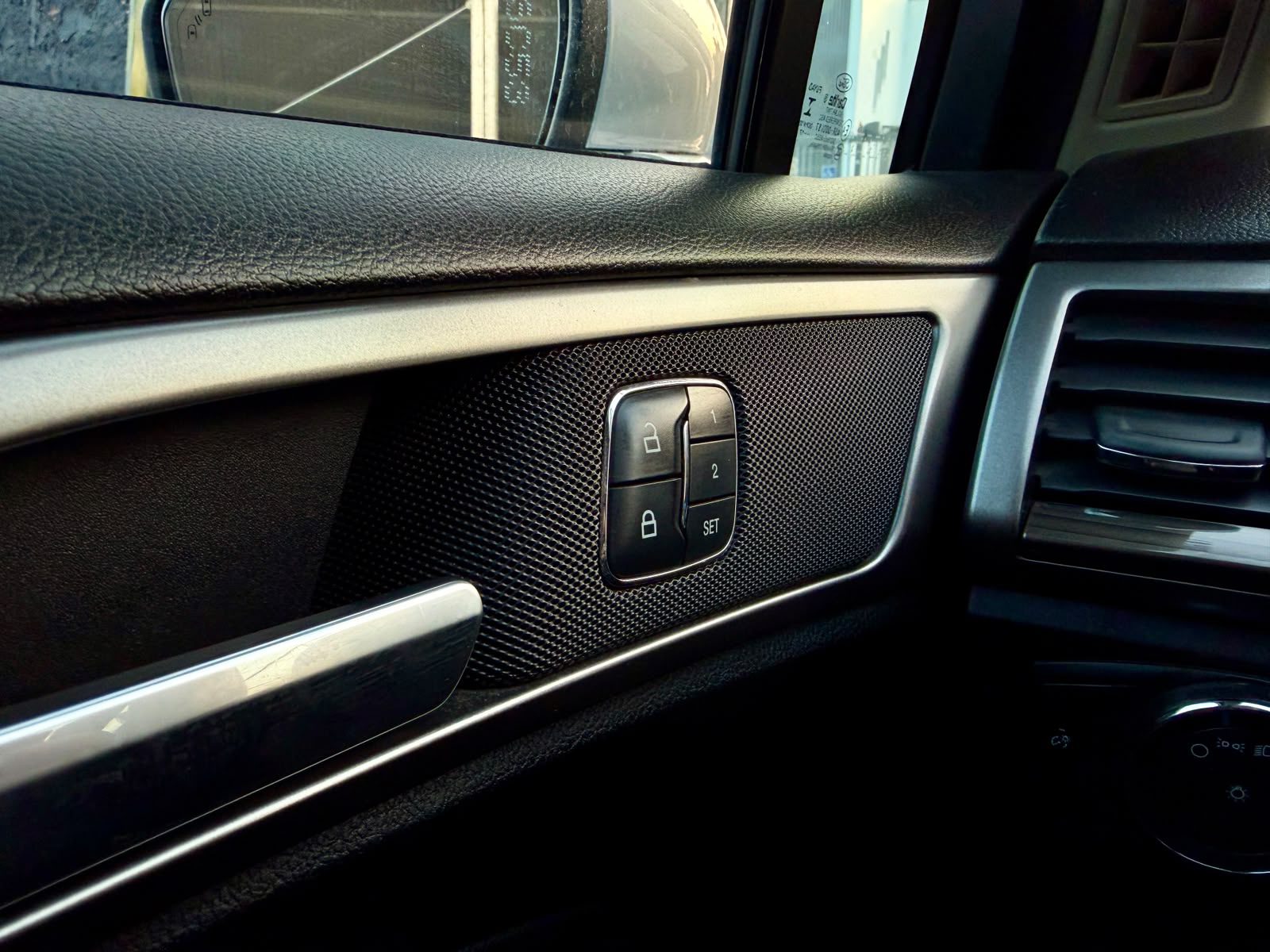 Ford Fusion — foto 22 de 28