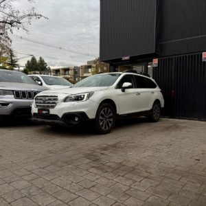 Subaru Outback Limited 3.6 R