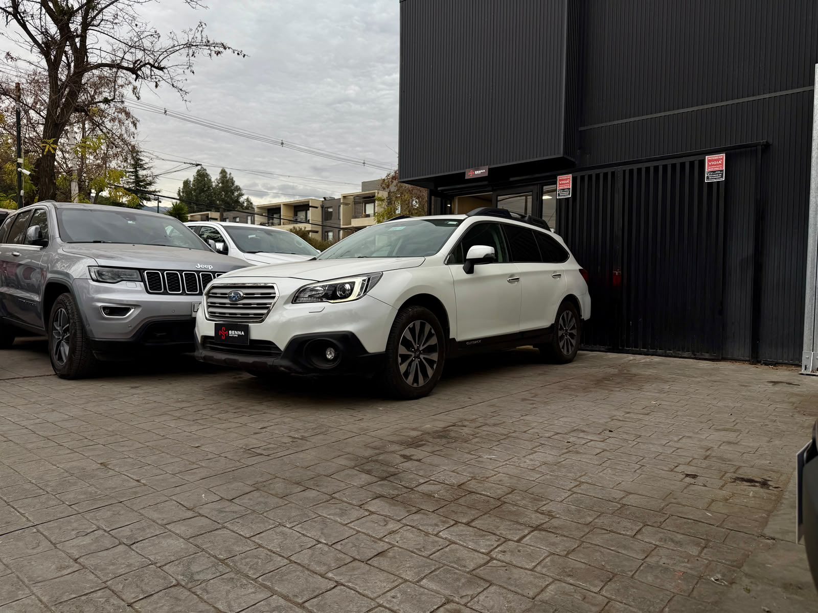 Subaru Outback Limited 3.6 R 2015, foto 1 de 20
