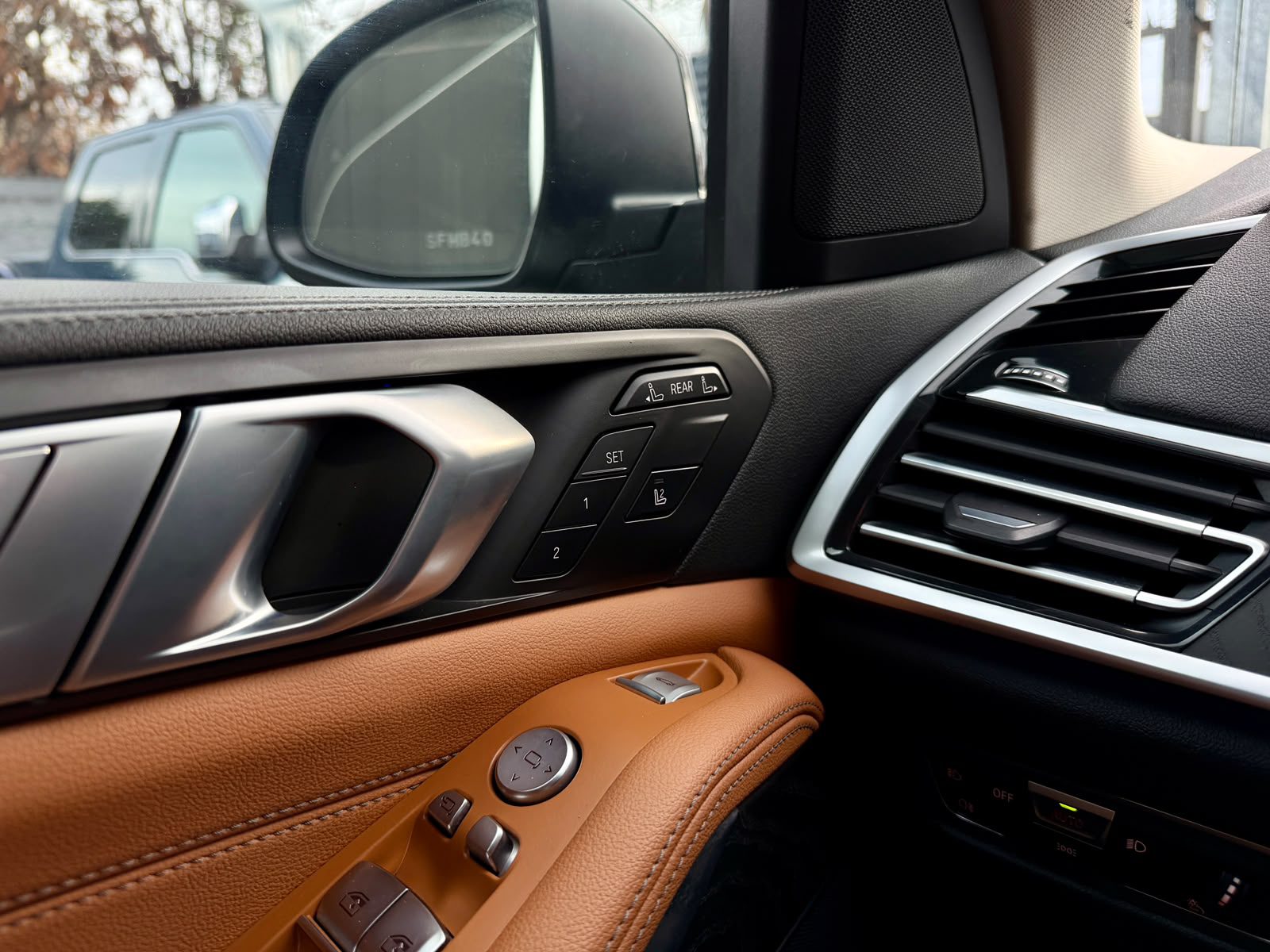BMW X7 — foto 28 de 31
