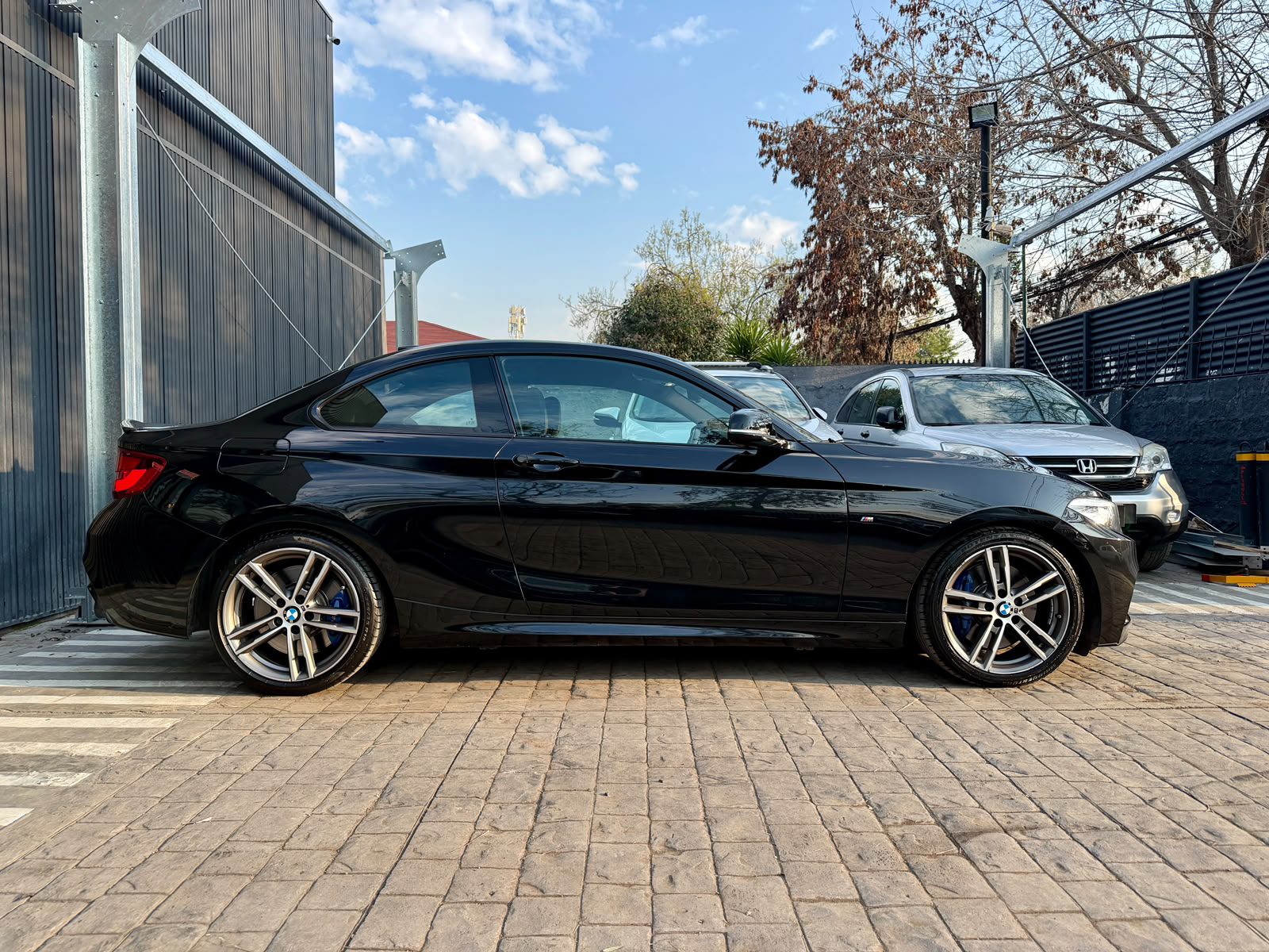 BMW M240I — foto 4 de 25