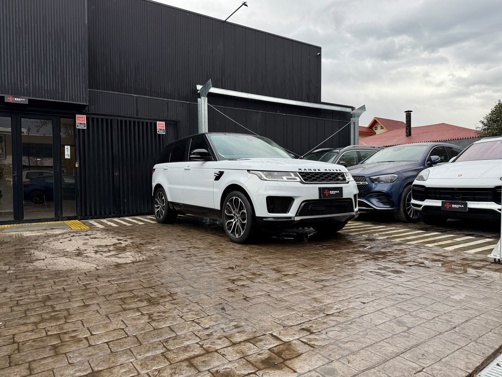 Land Rover Range Rovert Sport — foto 3 de 27