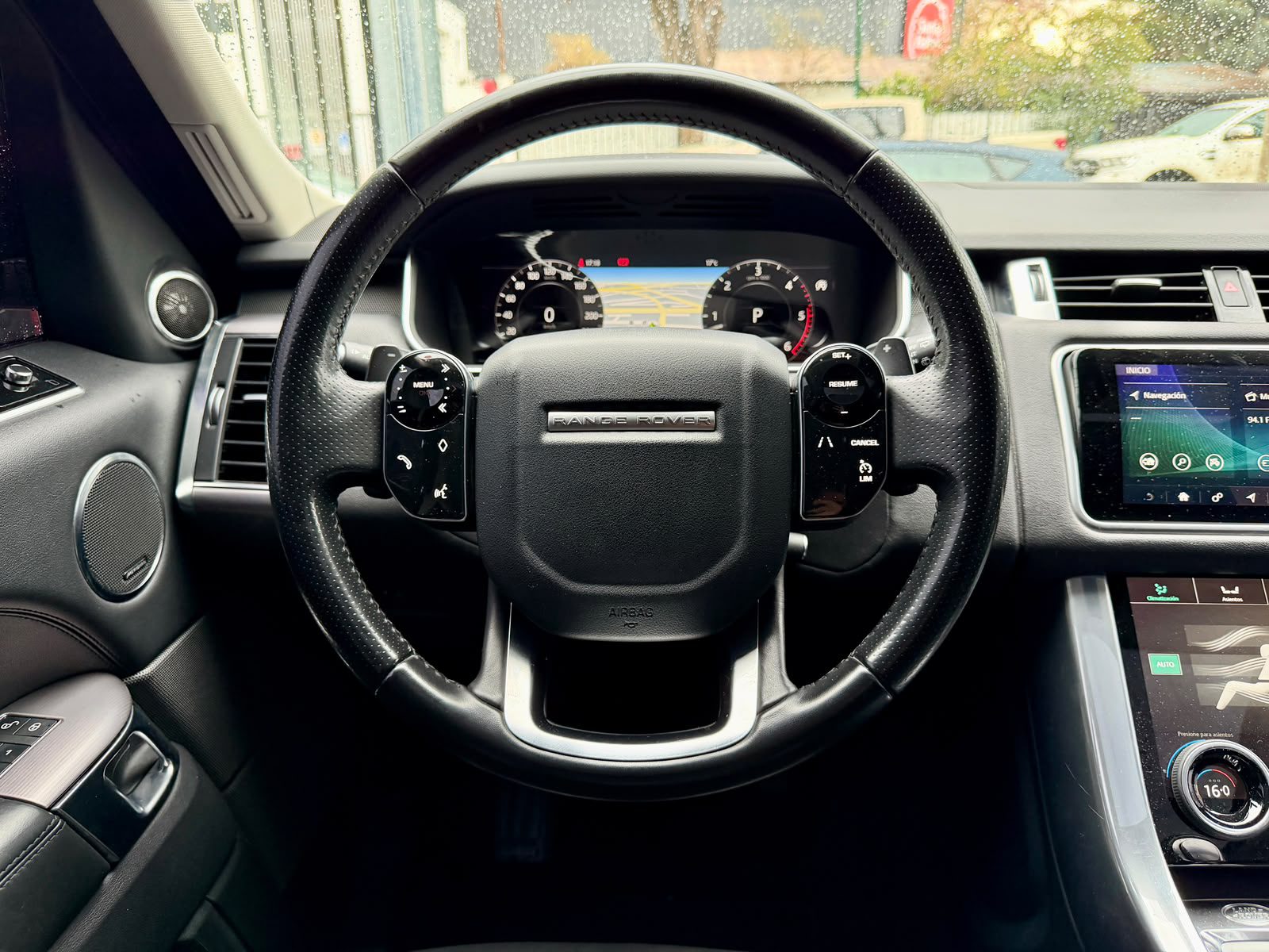 Land Rover Range Rovert Sport — foto 13 de 27