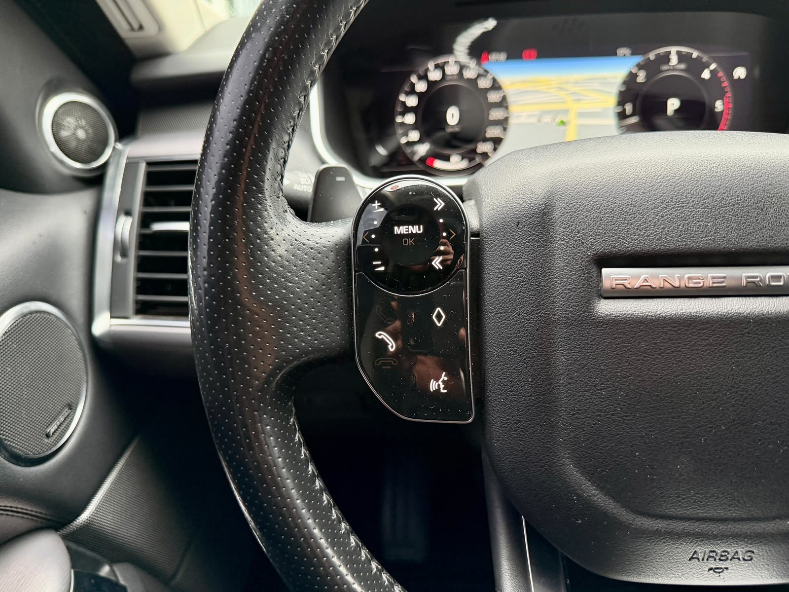 Land Rover Range Rovert Sport — foto 18 de 27