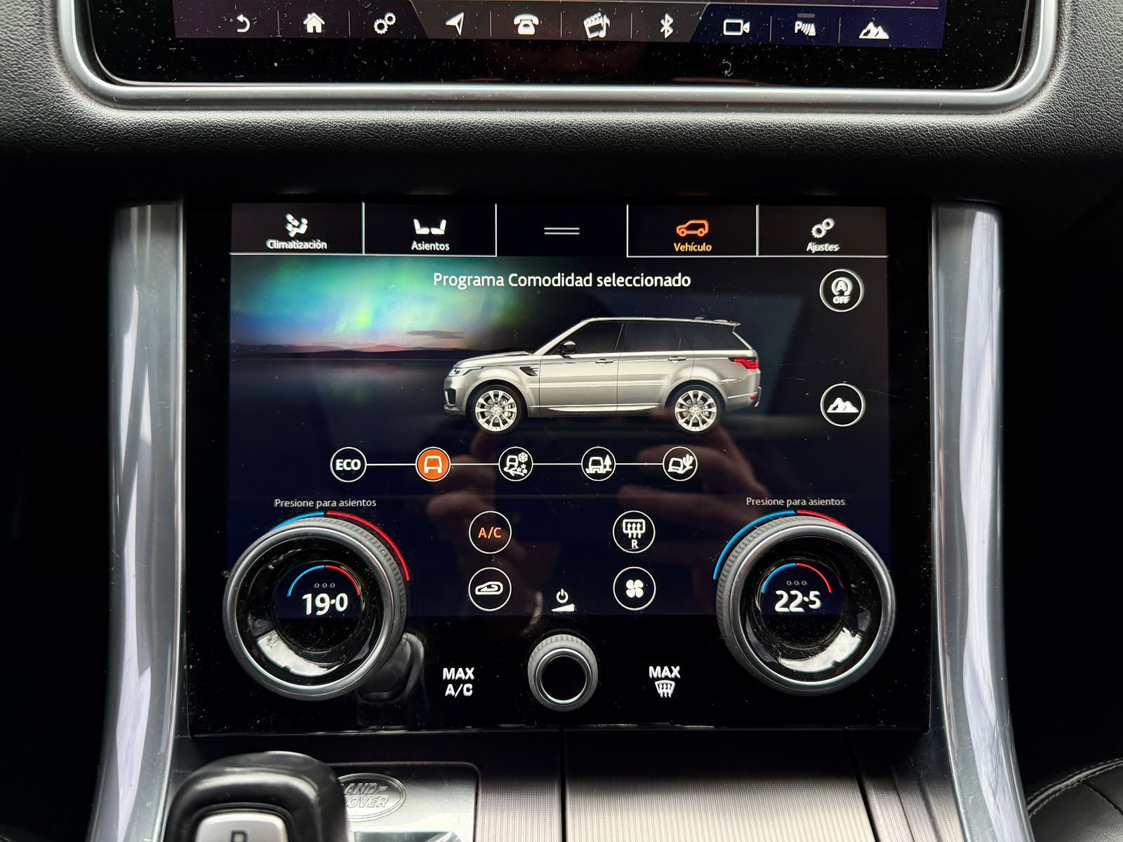 Land Rover Range Rovert Sport — foto 24 de 27