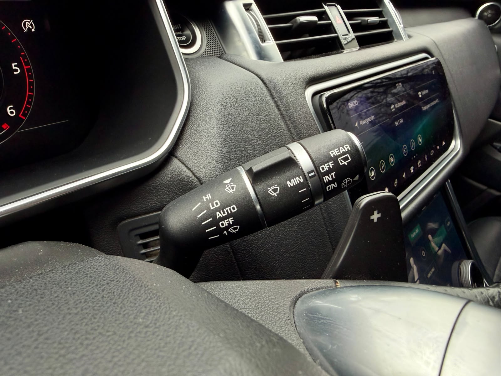 Land Rover Range Rovert Sport — foto 25 de 27