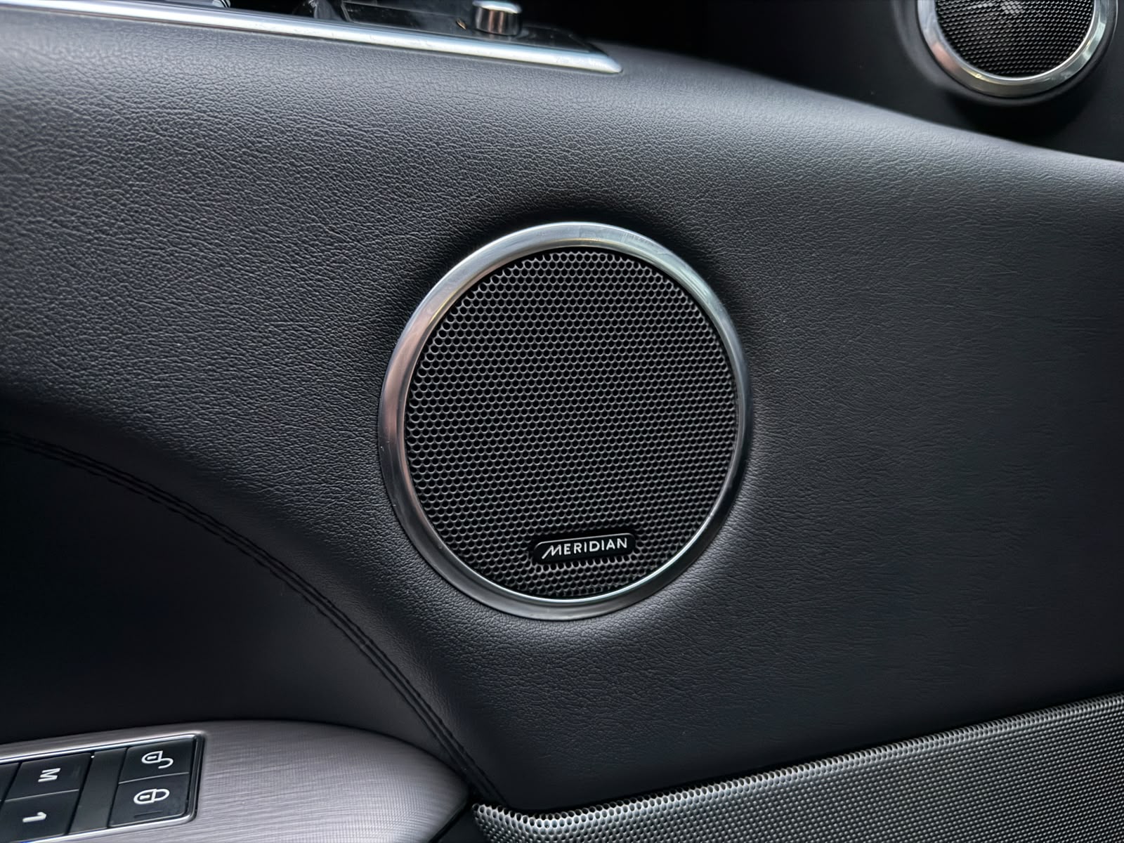 Land Rover Range Rovert Sport — foto 26 de 27