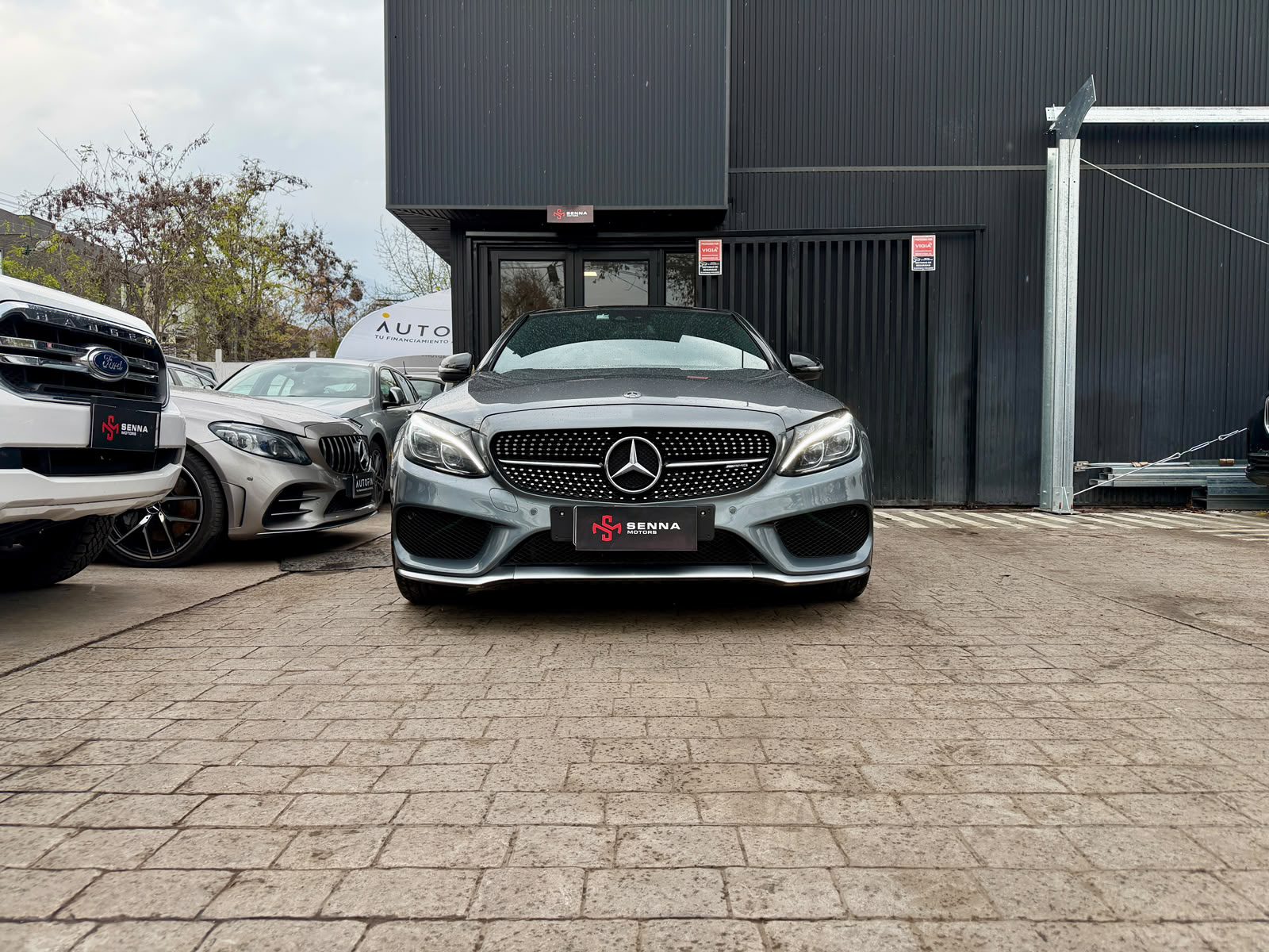 Mercedes-Benz C43 Amg 4Matic — foto 2 de 25