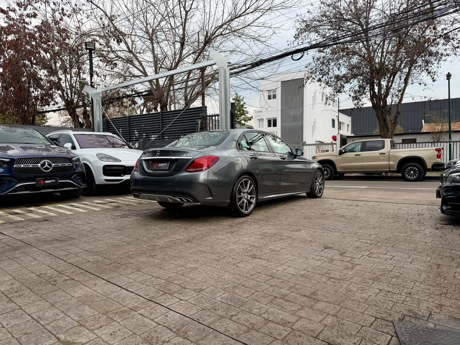 Mercedes-Benz C43 Amg 4Matic — foto 5 de 25