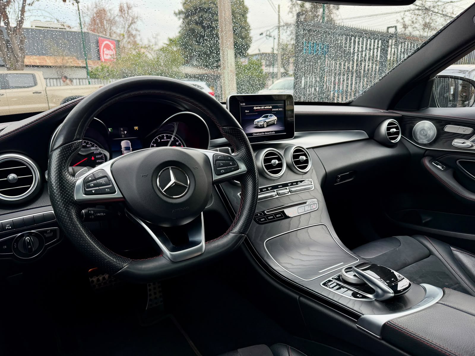Mercedes-Benz C43 Amg 4Matic — foto 11 de 25