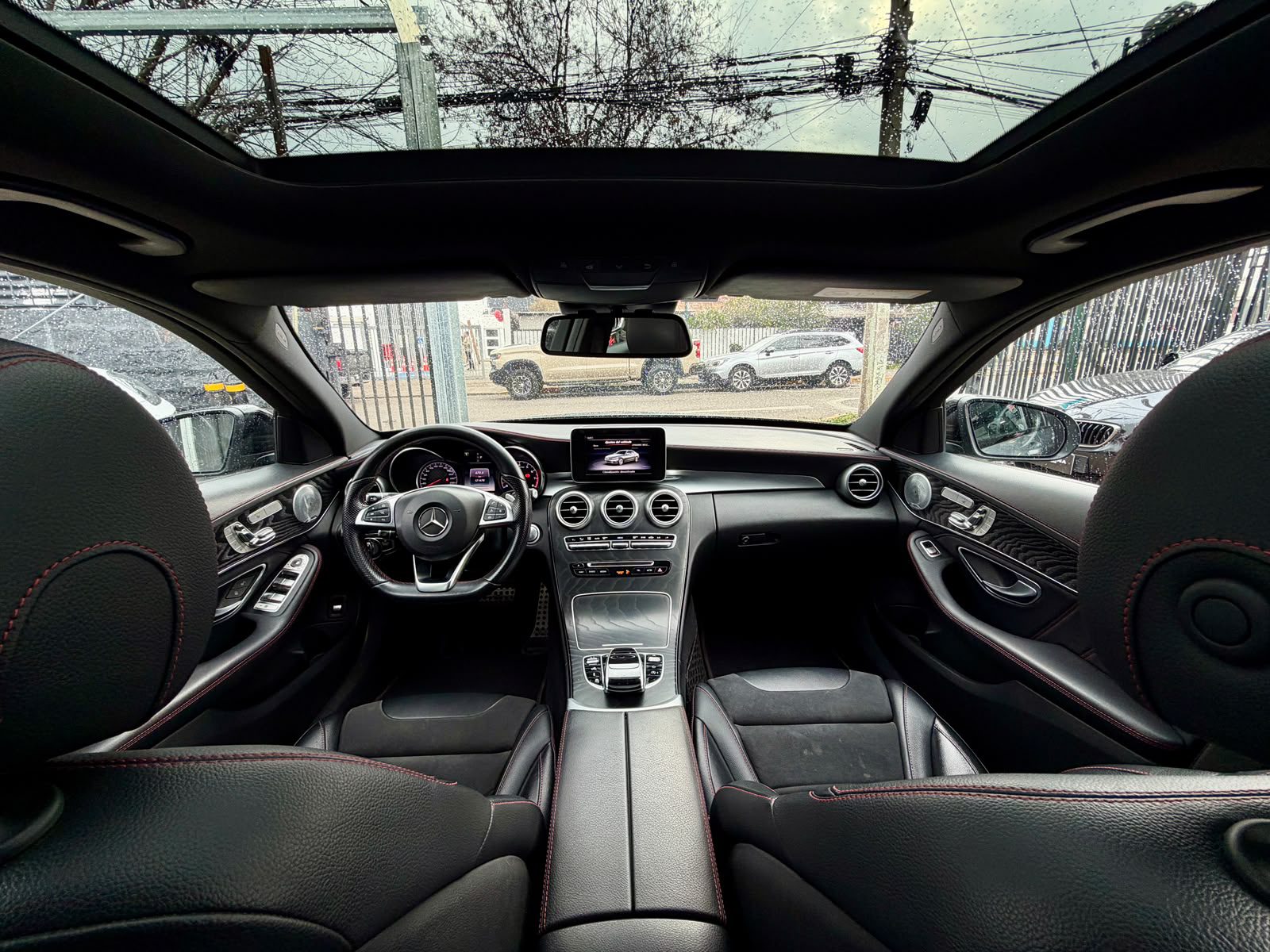 Mercedes-Benz C43 Amg 4Matic — foto 12 de 25