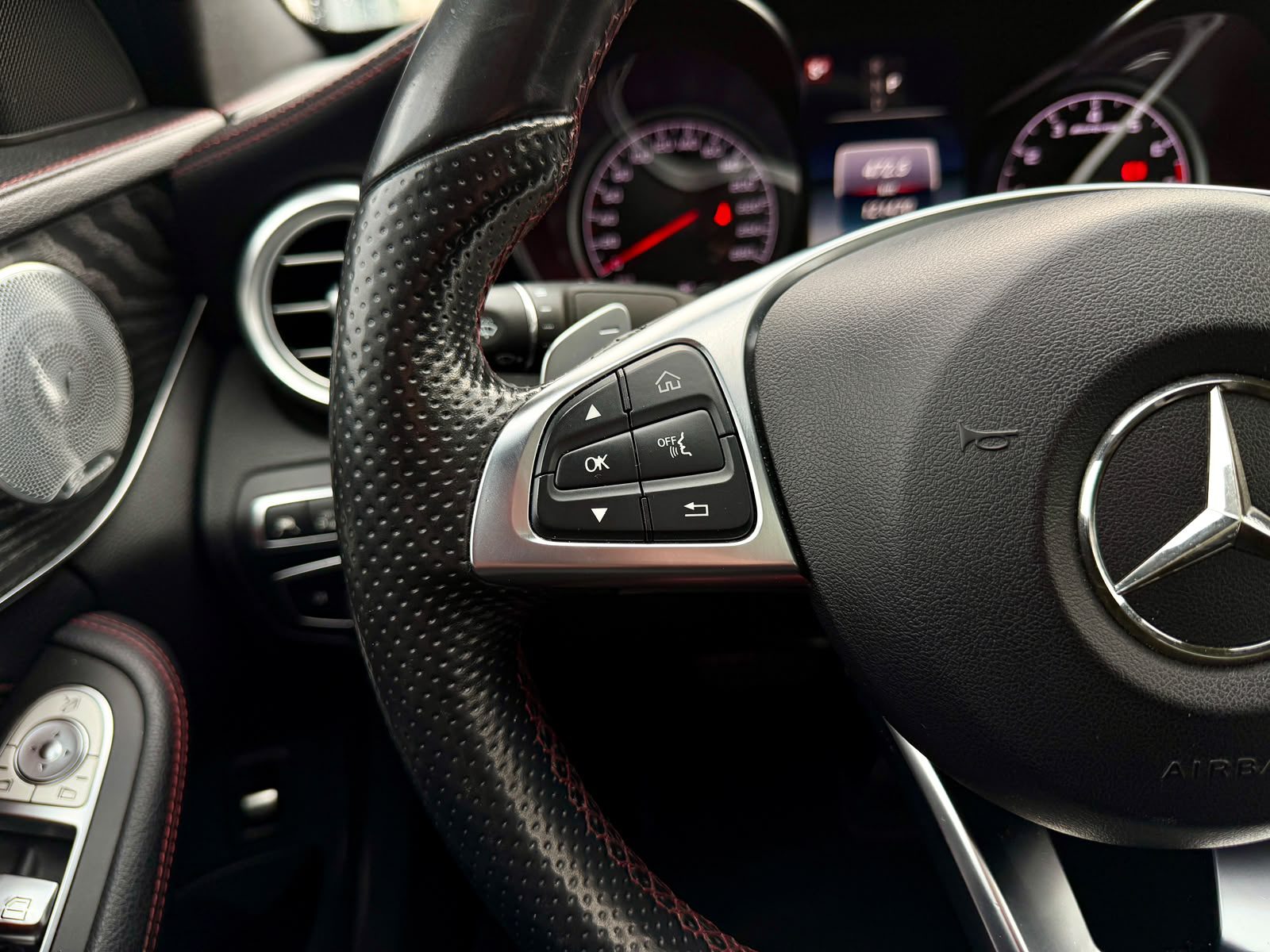 Mercedes-Benz C43 Amg 4Matic — foto 16 de 25