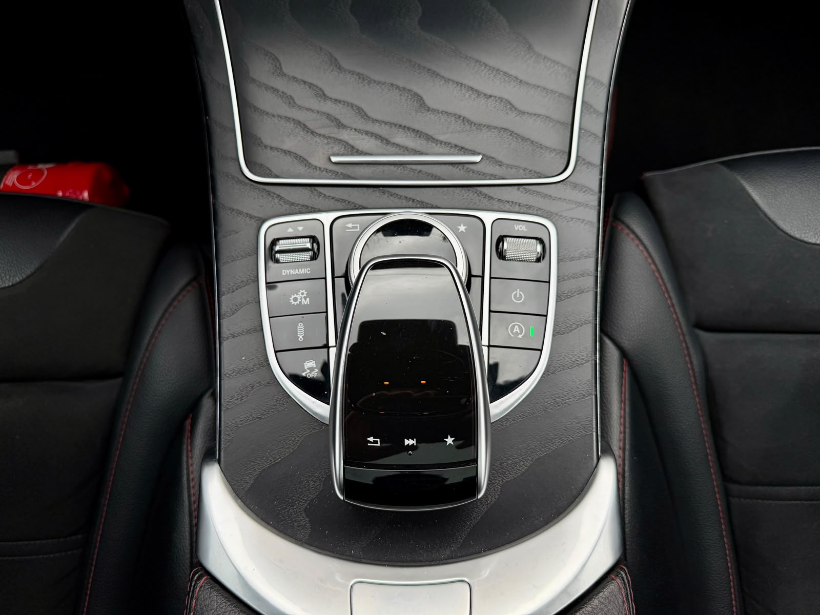 Mercedes-Benz C43 Amg 4Matic — foto 18 de 25