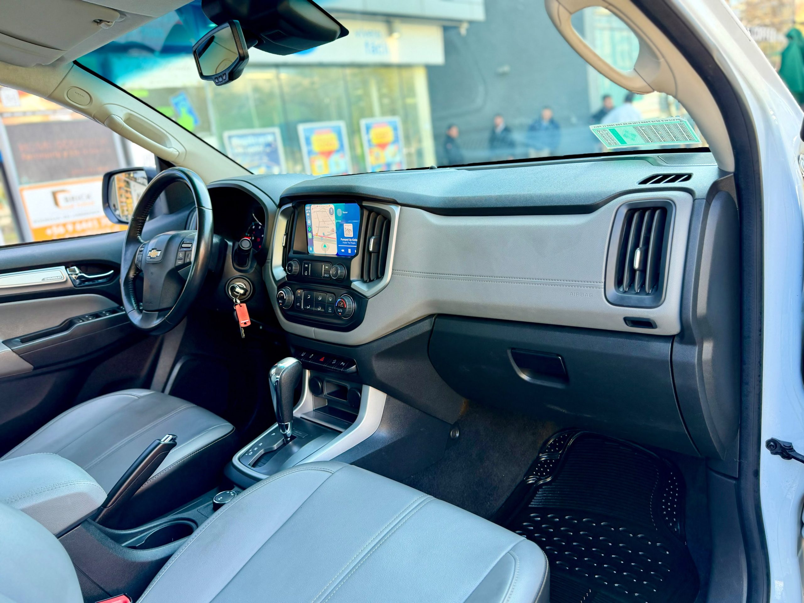 Chevrolet Colorado — foto 11 de 20