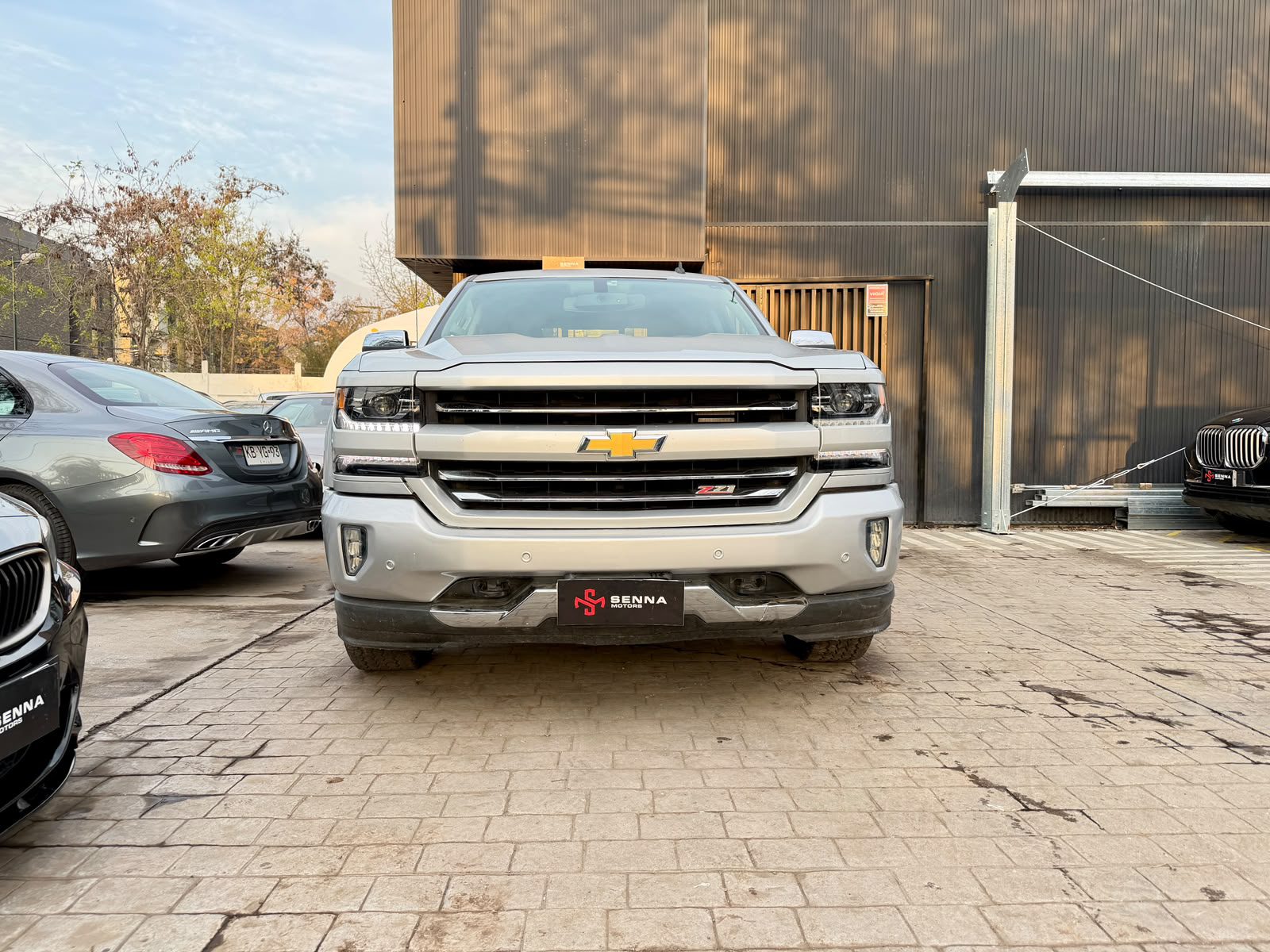 Chevrolet Silverado — foto 2 de 26