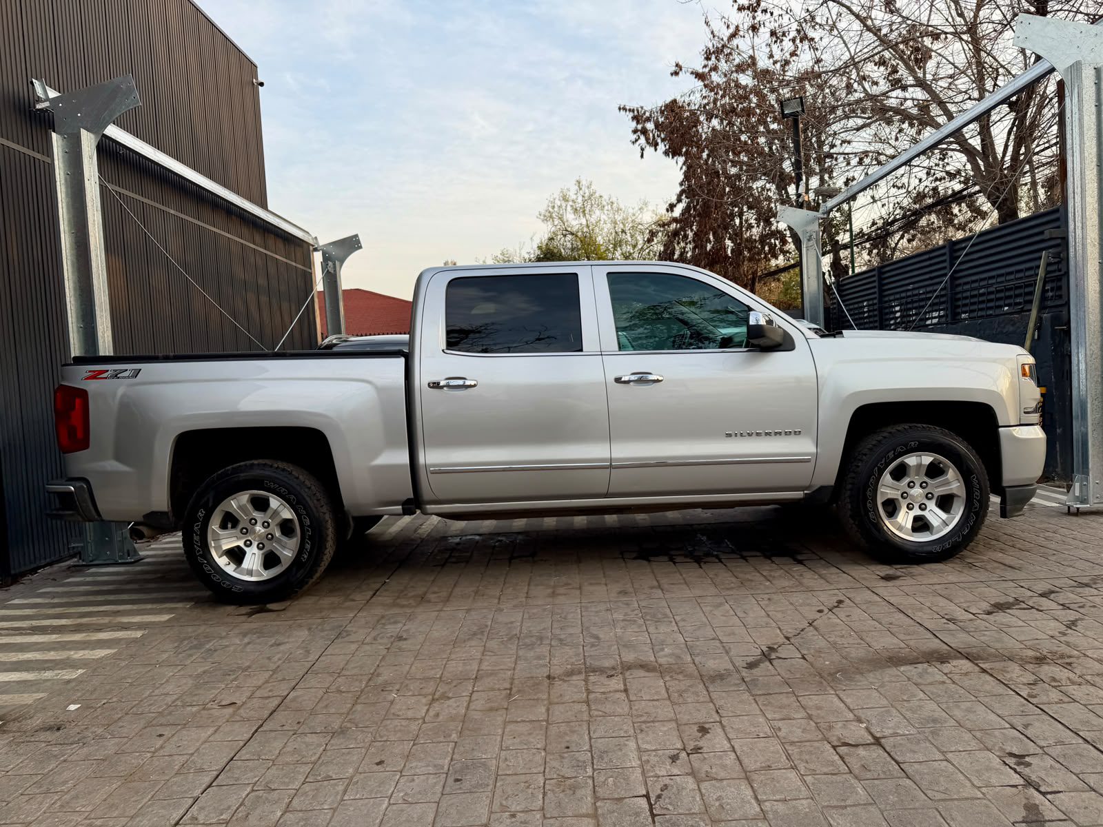 Chevrolet Silverado — foto 4 de 26