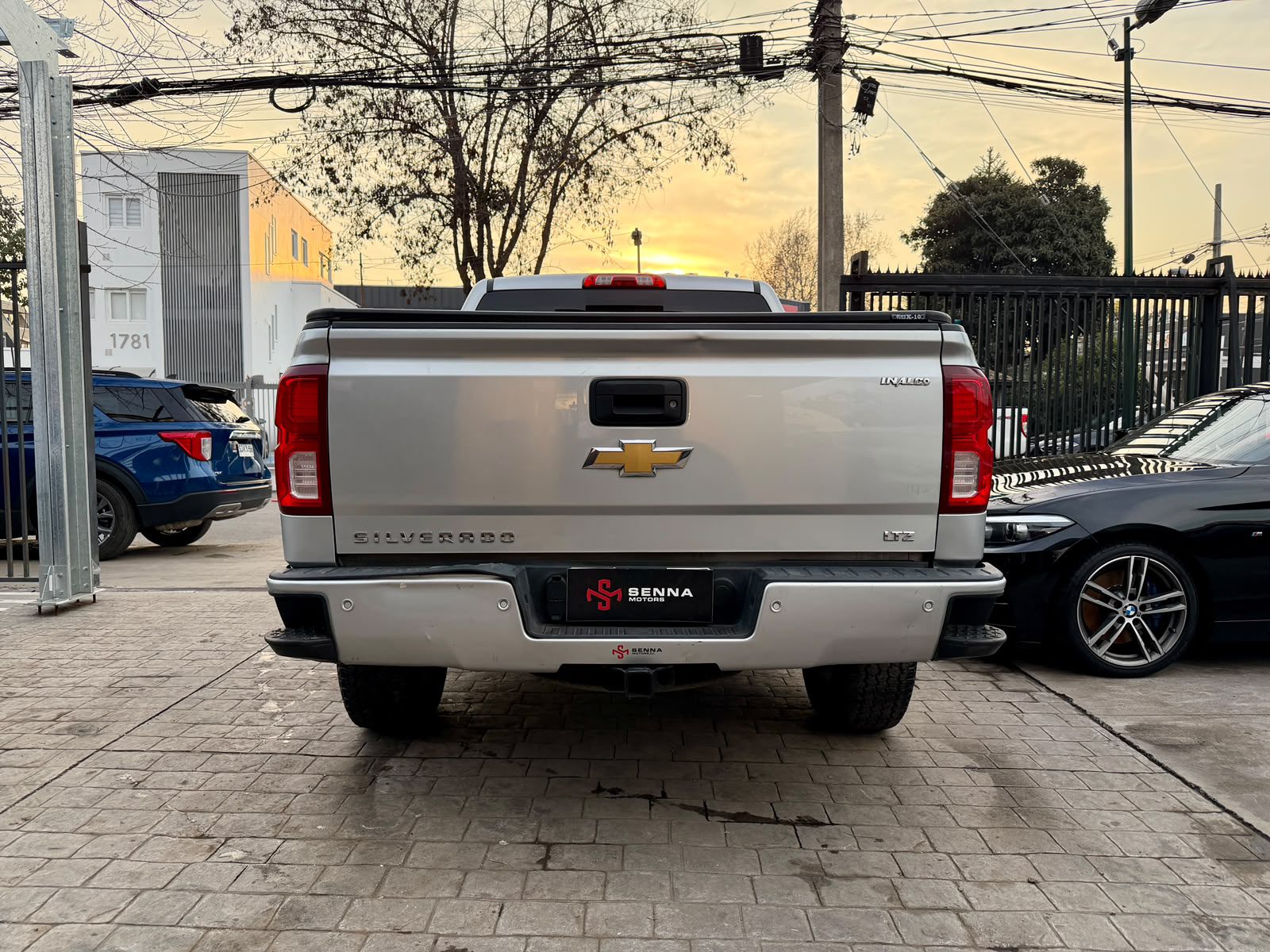 Chevrolet Silverado — foto 6 de 26