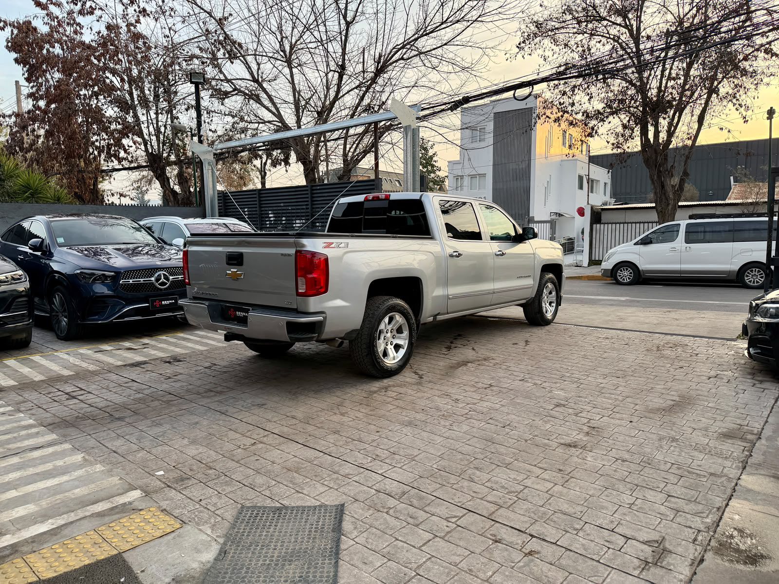 Chevrolet Silverado — foto 5 de 26