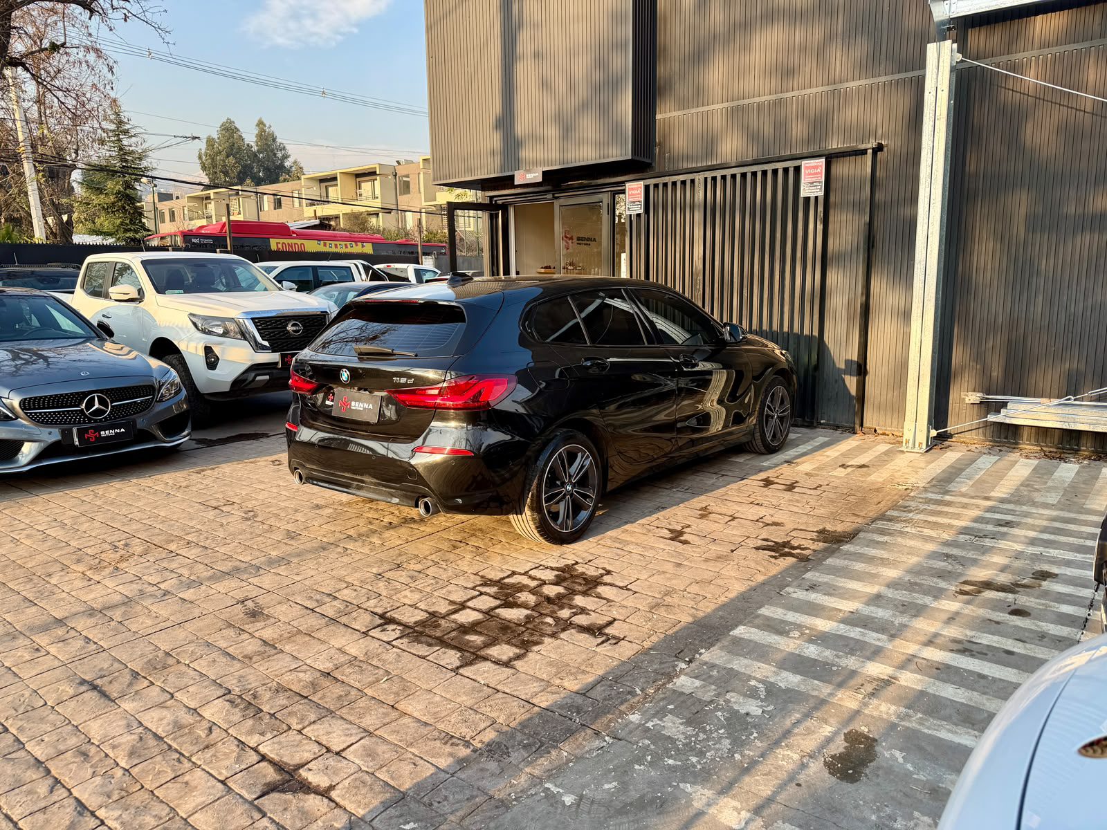 BMW 118I — foto 5 de 21