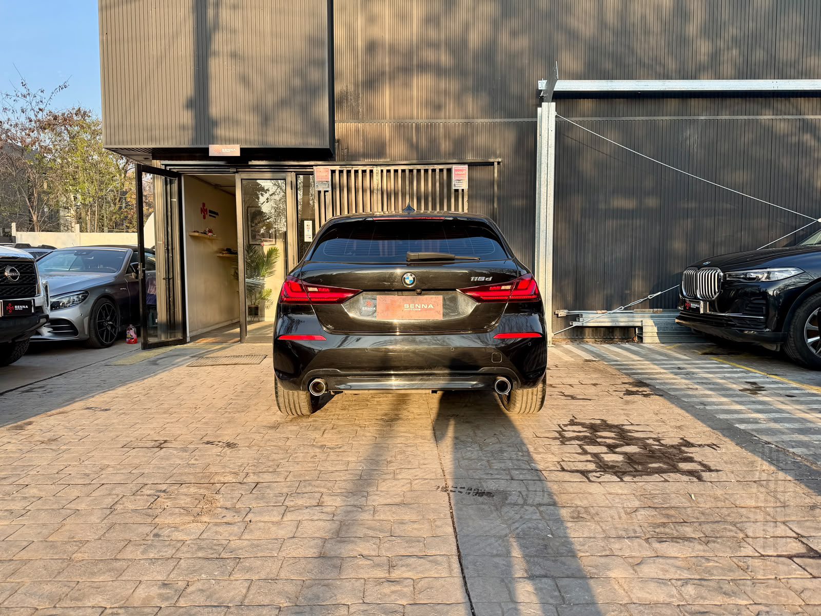 BMW 118I — foto 6 de 21