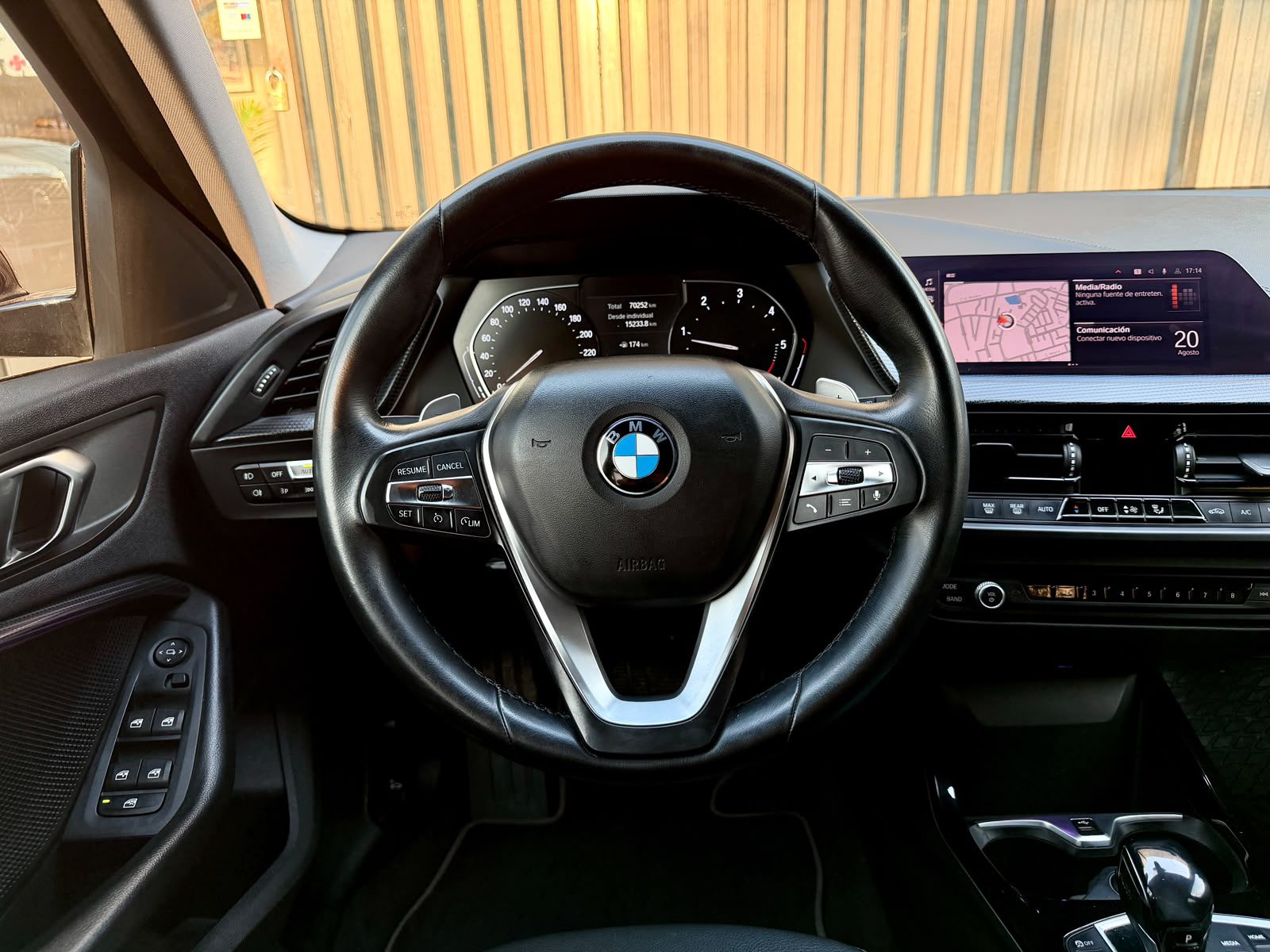 BMW 118I — foto 16 de 21
