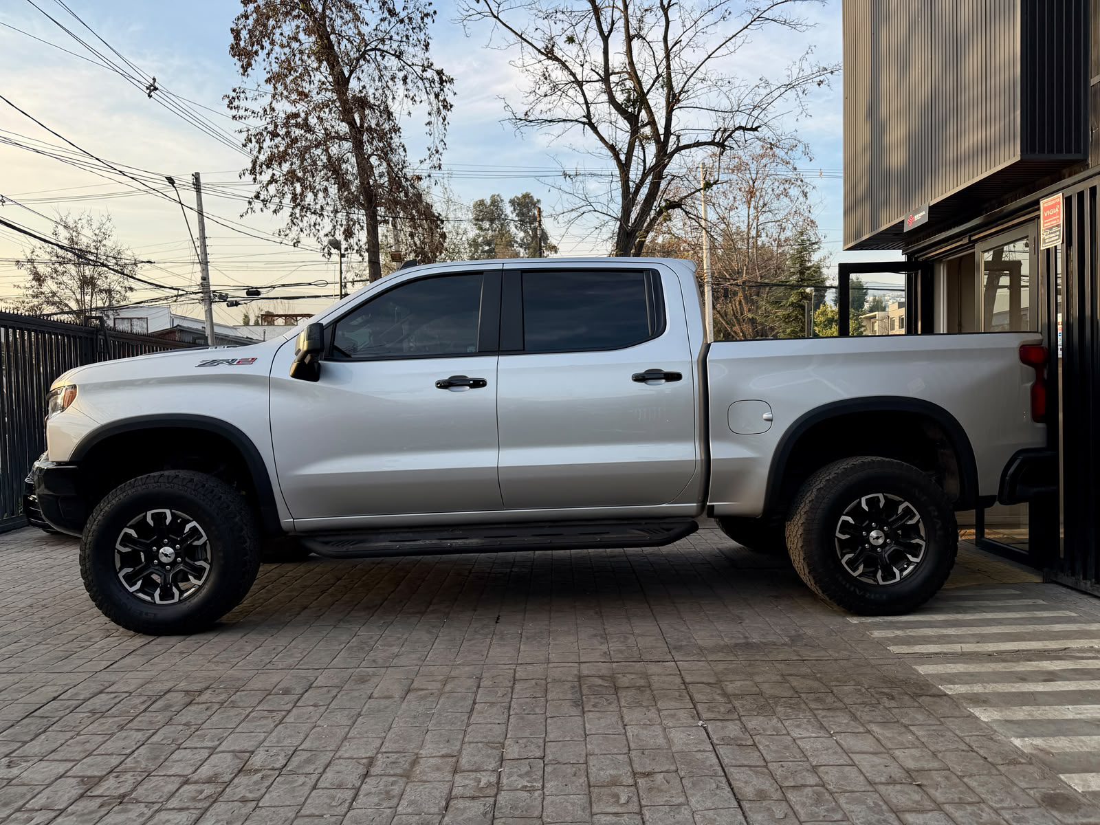 Chevrolet Silverado Zr2 — foto 8 de 24