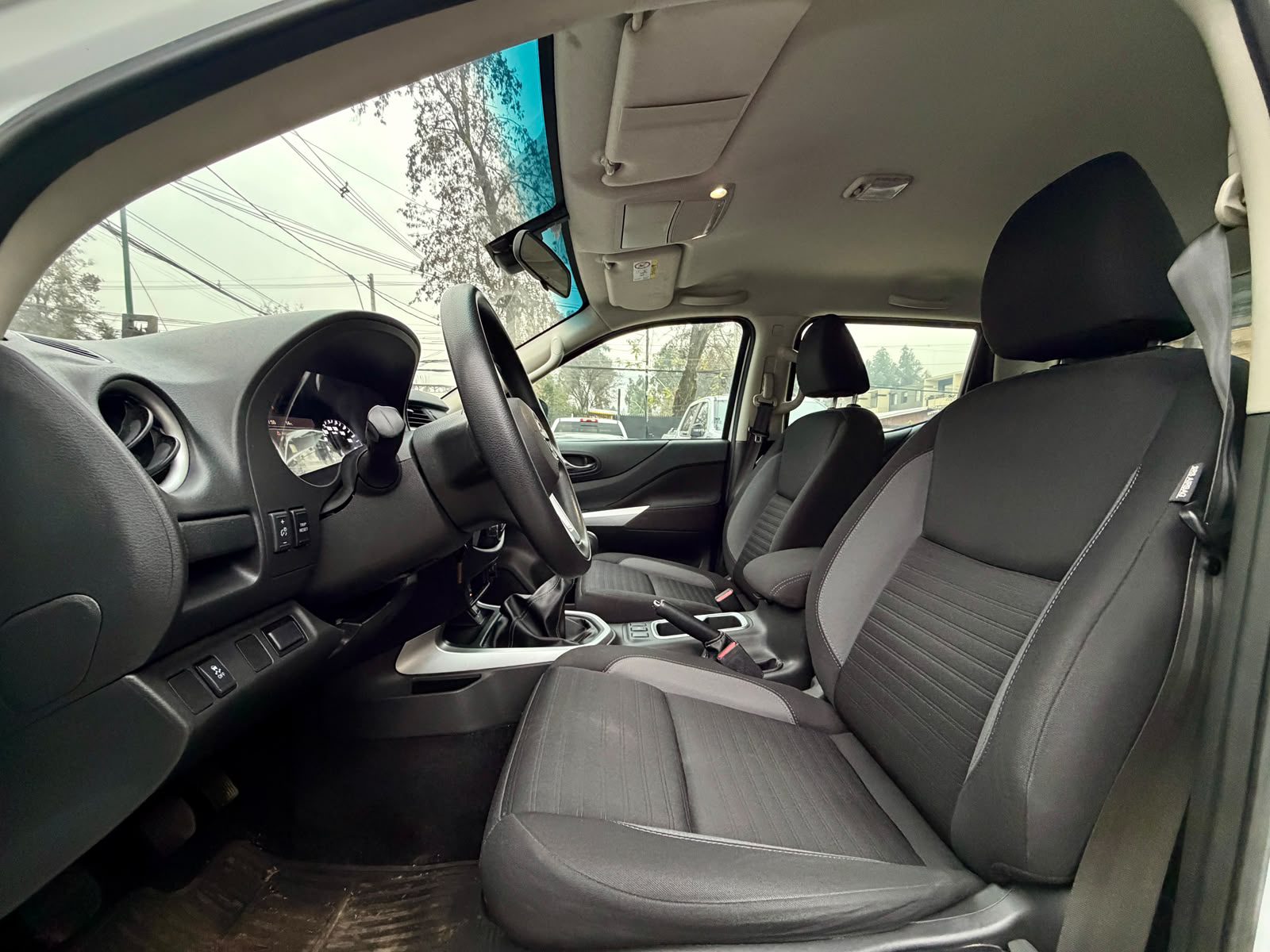 Nissan Navara Xe — foto 9 de 24
