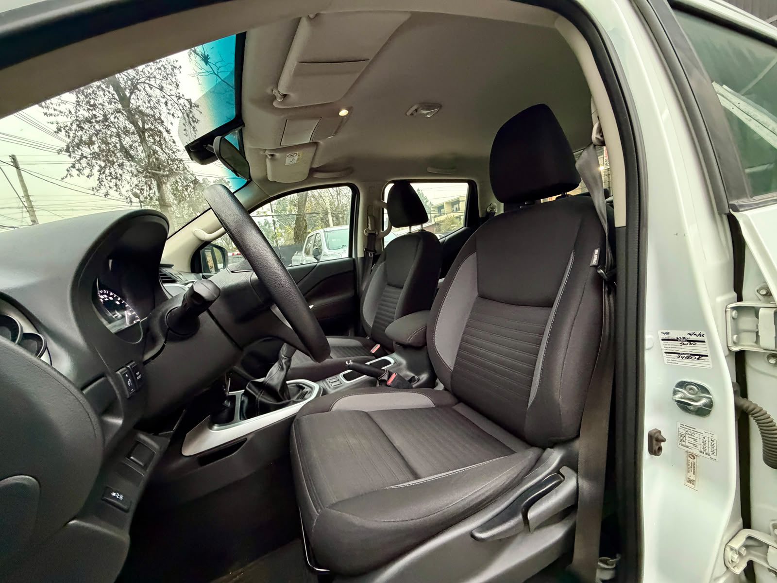 Nissan Navara Xe — foto 13 de 24
