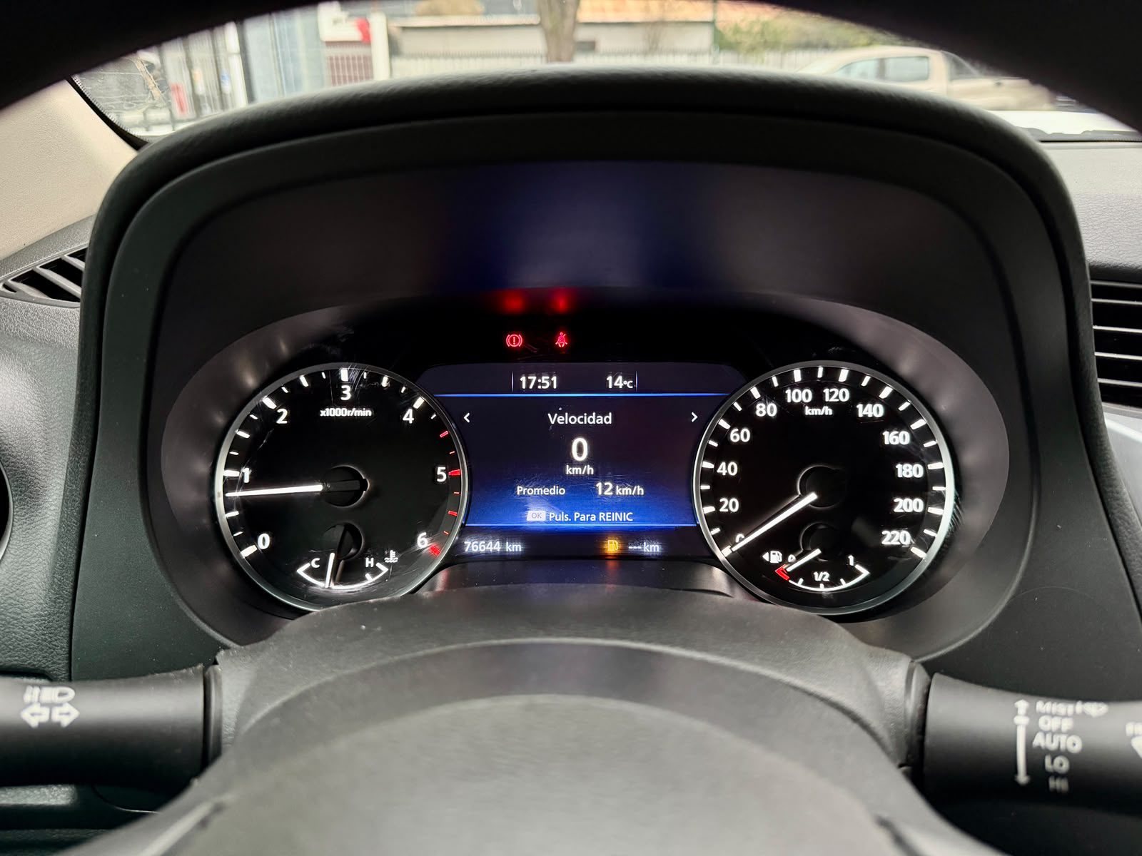 Nissan Navara Xe — foto 15 de 24
