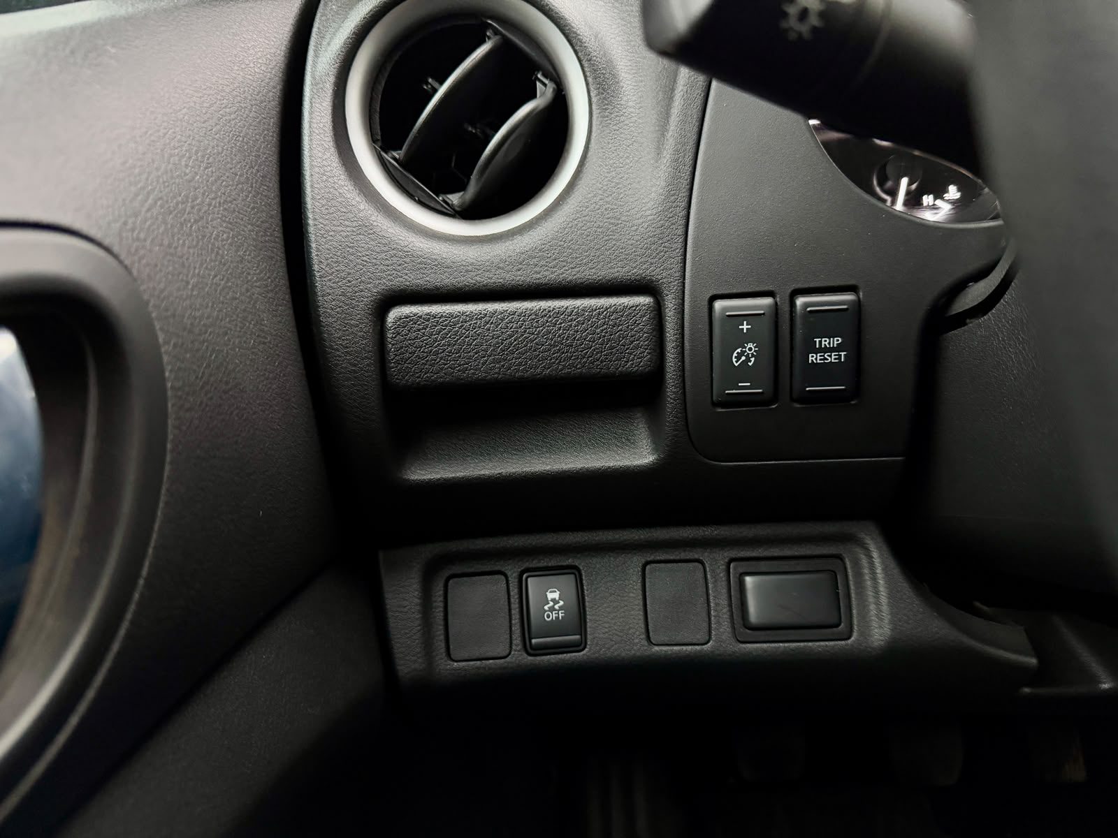 Nissan Navara Xe — foto 18 de 24