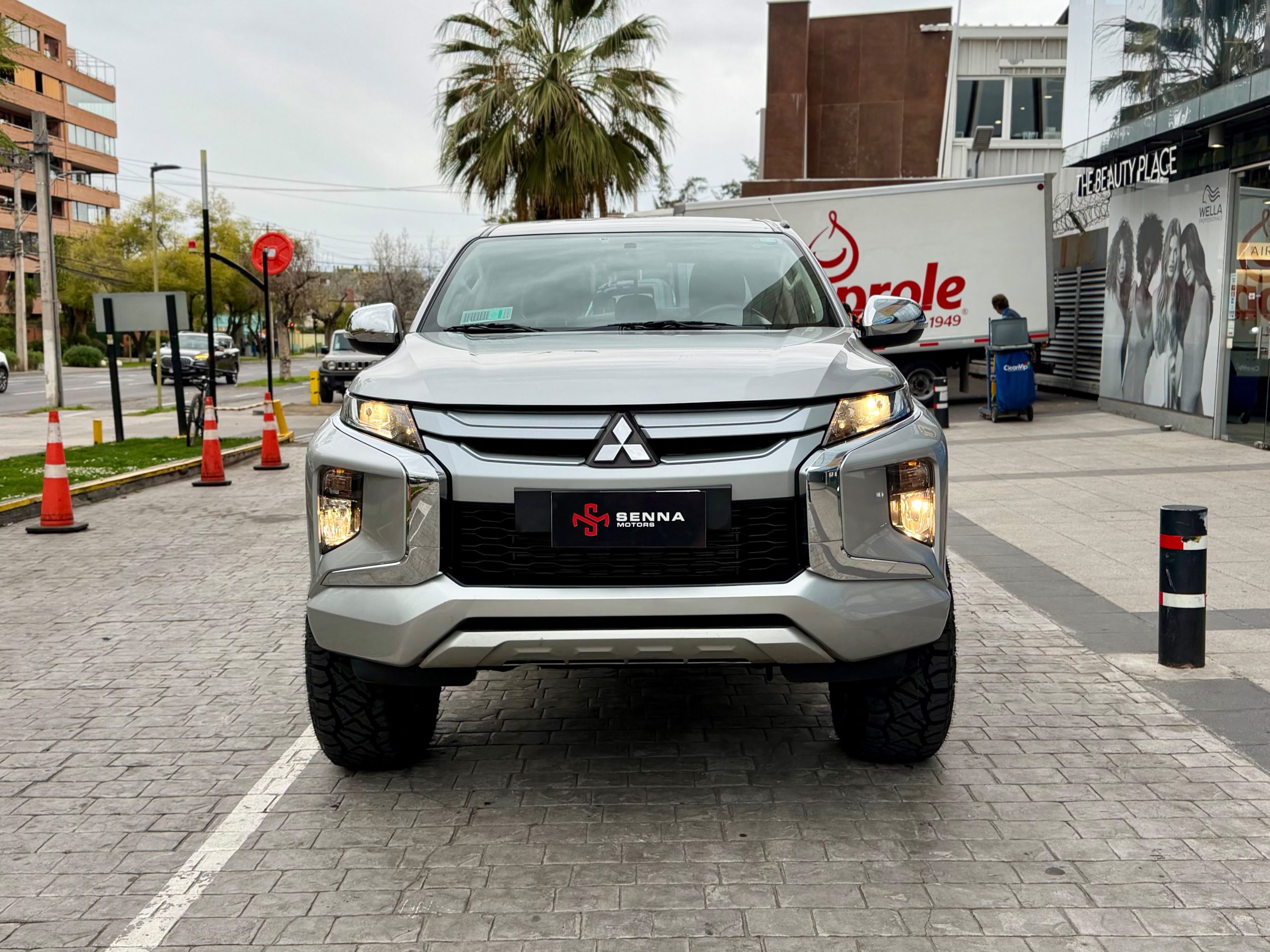 Mitsubishi L200 Katana Cr — foto 2 de 15