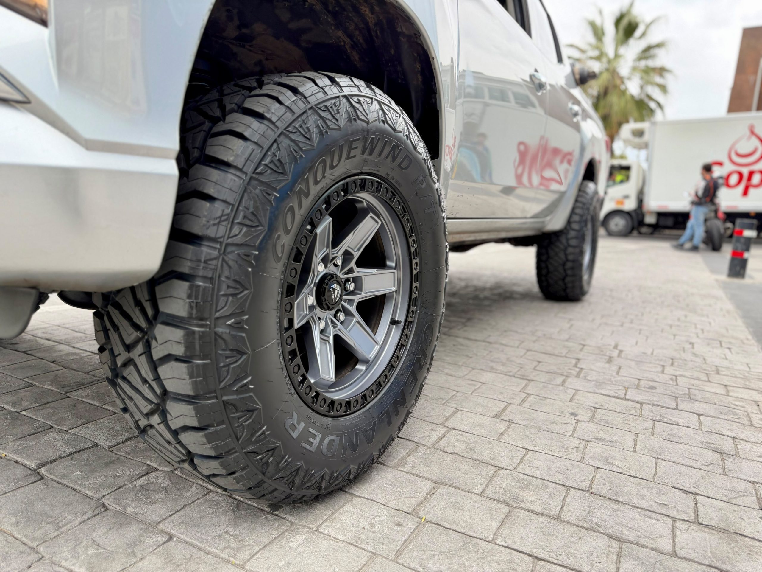 Mitsubishi L200 Katana Cr — foto 8 de 15