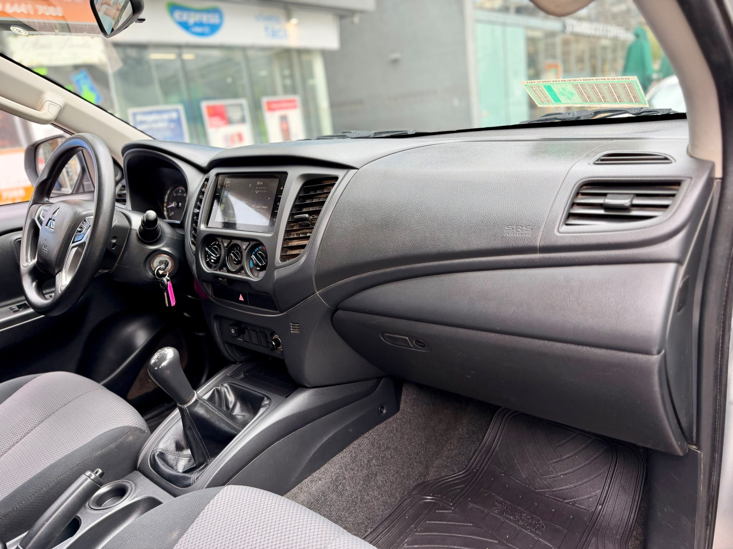 Mitsubishi L200 Katana Cr — foto 13 de 15