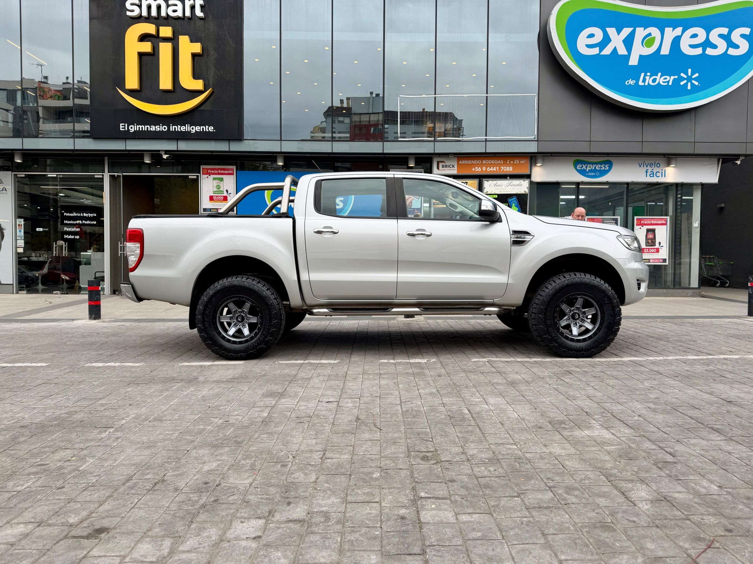 Ford Ranger Xlt — foto 7 de 19