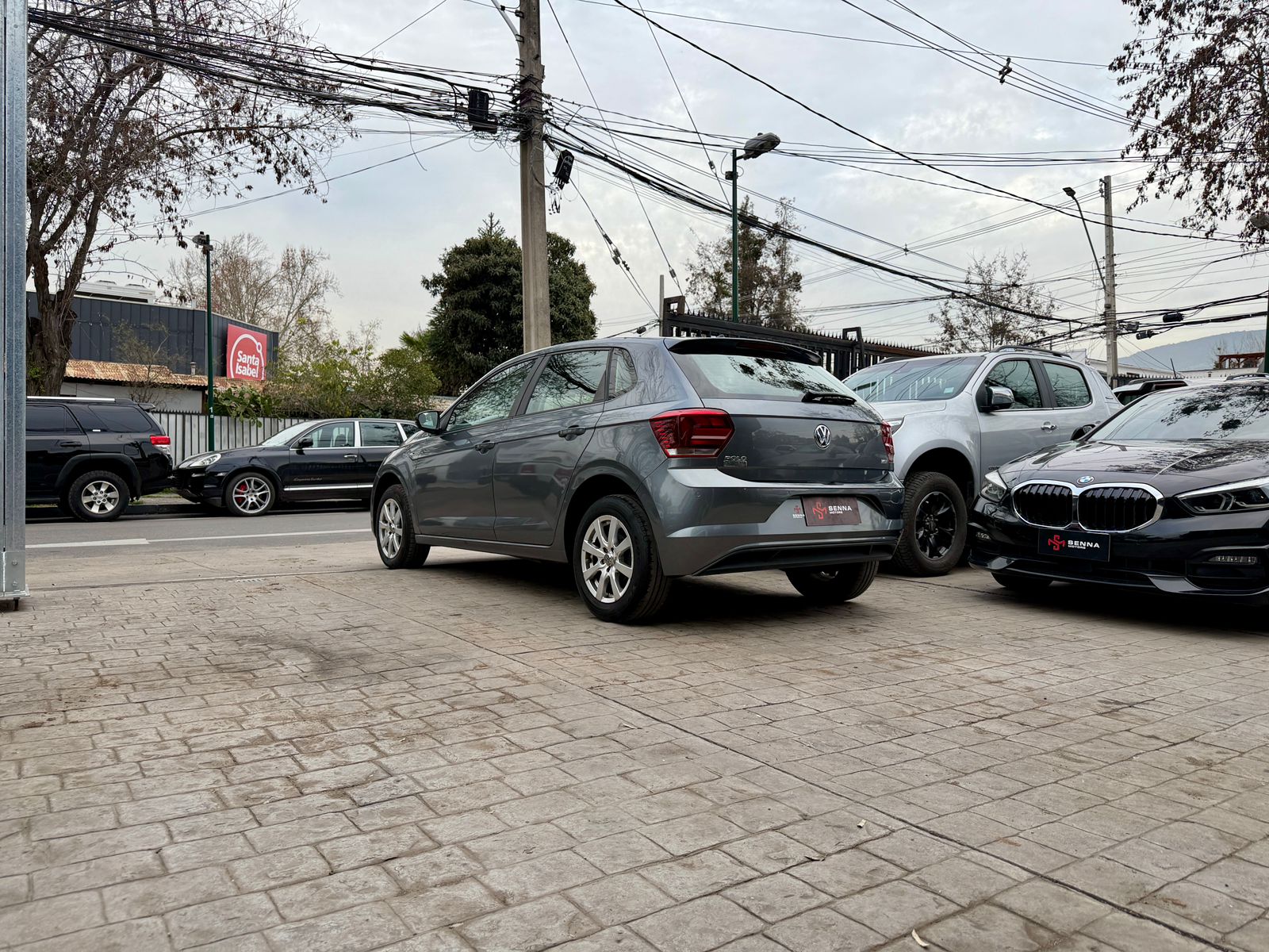 Volkswagen Polo Comfortline — foto 7 de 21