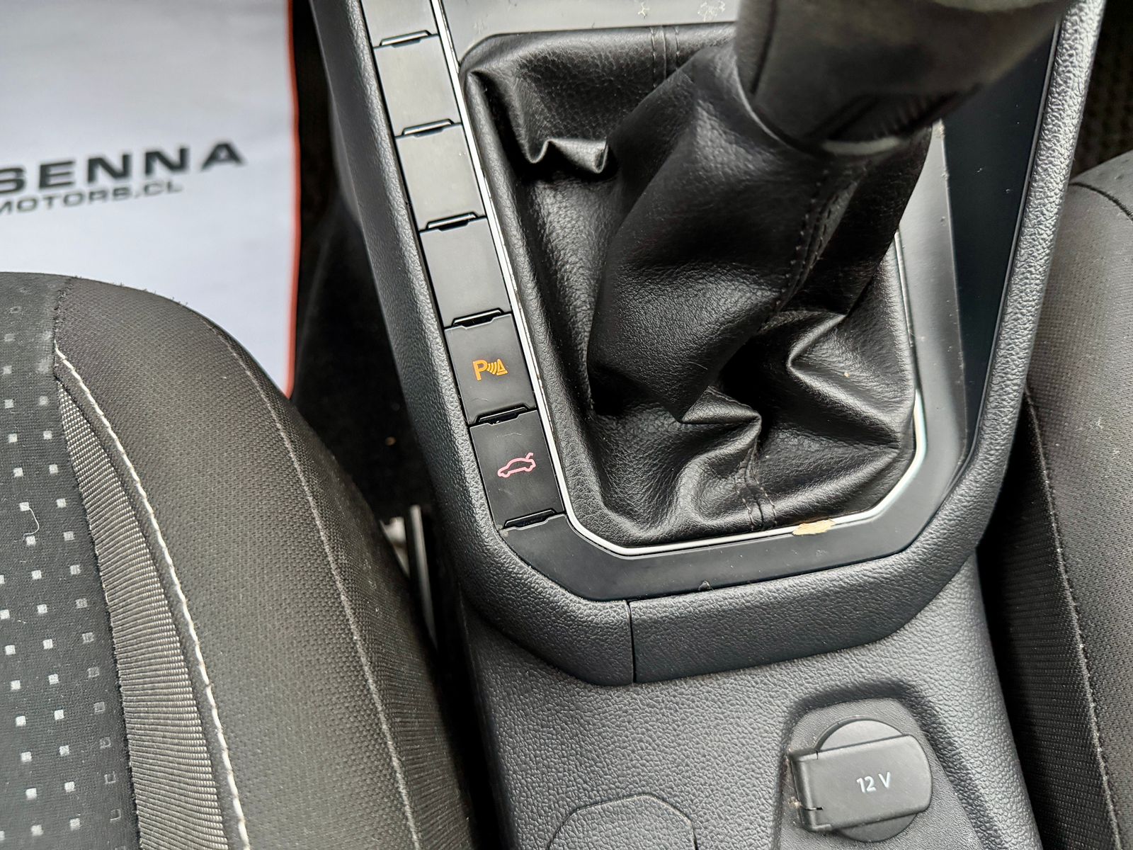Volkswagen Polo Comfortline — foto 16 de 21