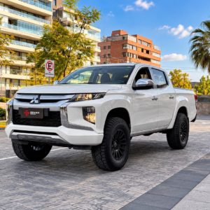 Mitsubishi L200 Katana CRT 4x4