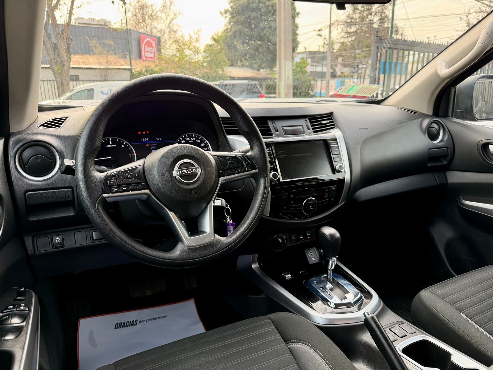 Nissan Navara Xe — foto 12 de 29