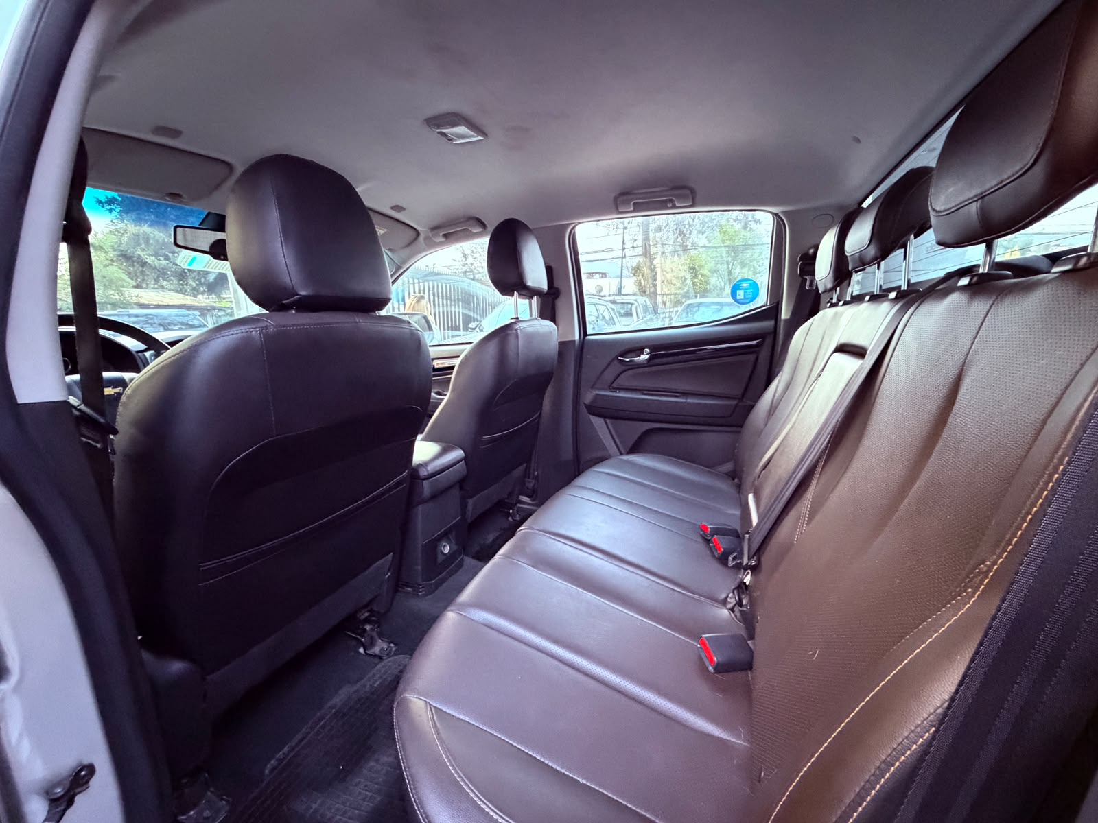Chevrolet Colorado High Country — foto 12 de 24