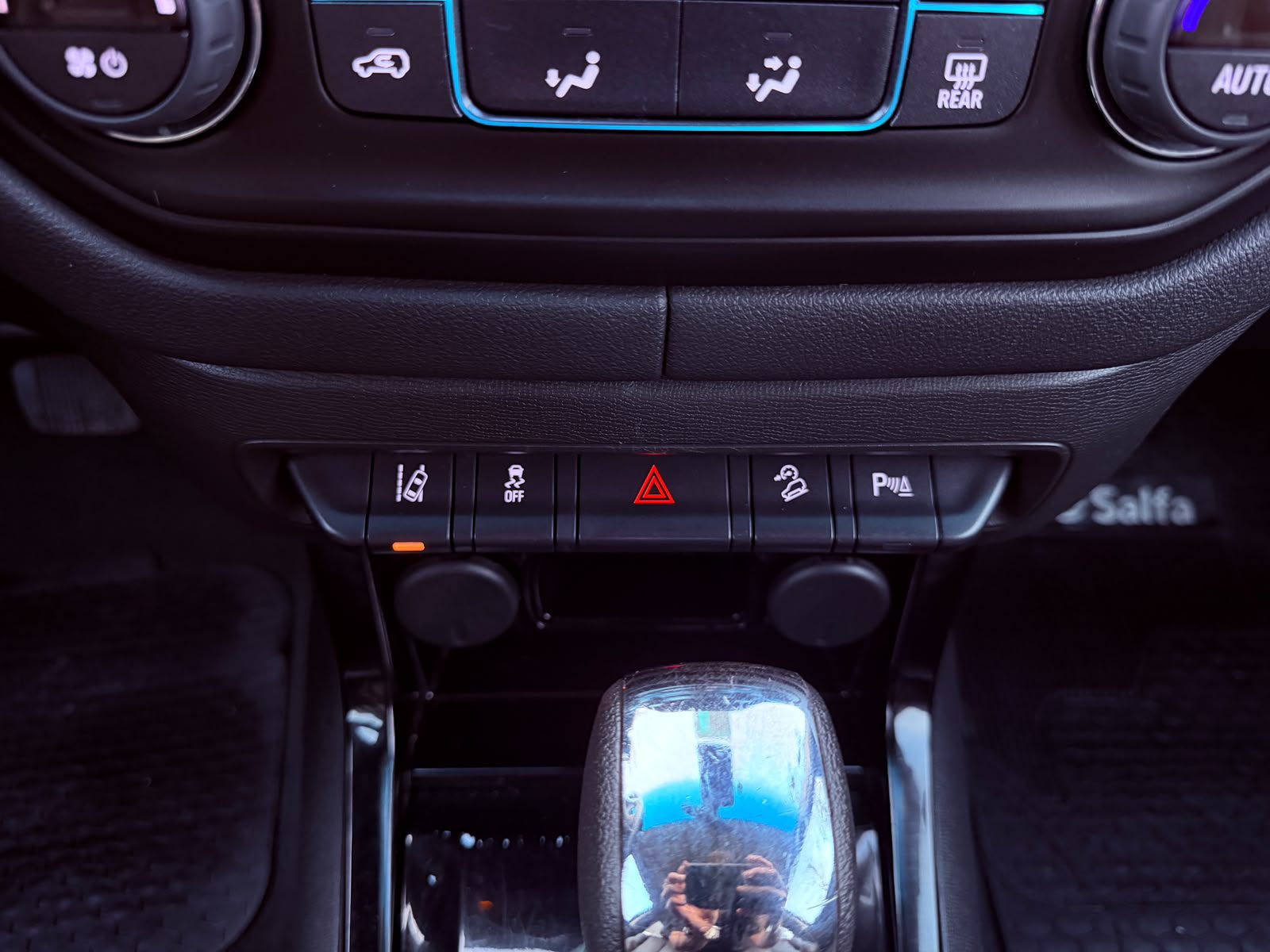 Chevrolet Colorado High Country — foto 13 de 24