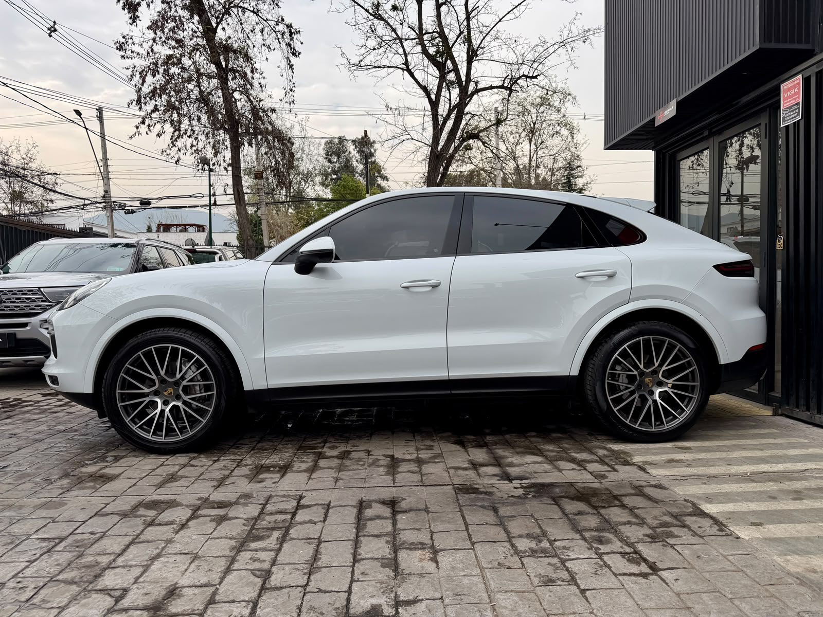 Porsche Cayenne Coupe — foto 8 de 27