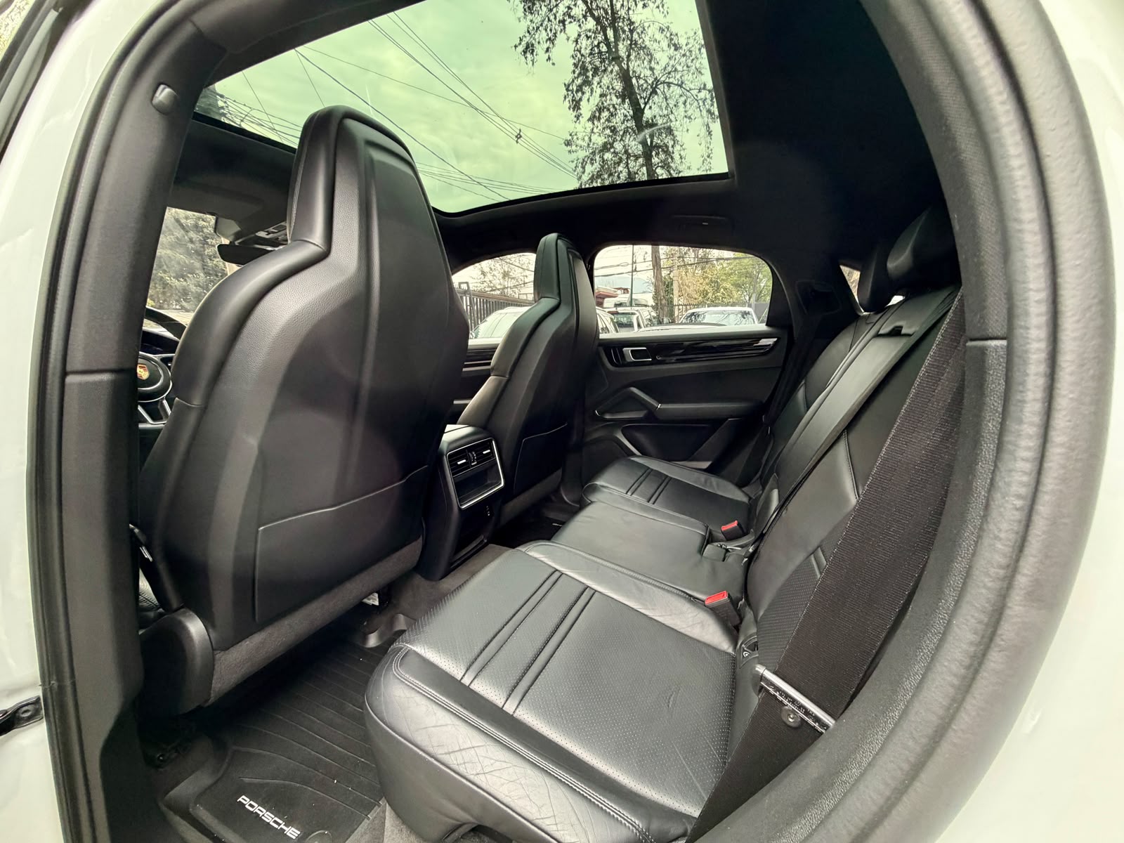 Porsche Cayenne Coupe — foto 12 de 27