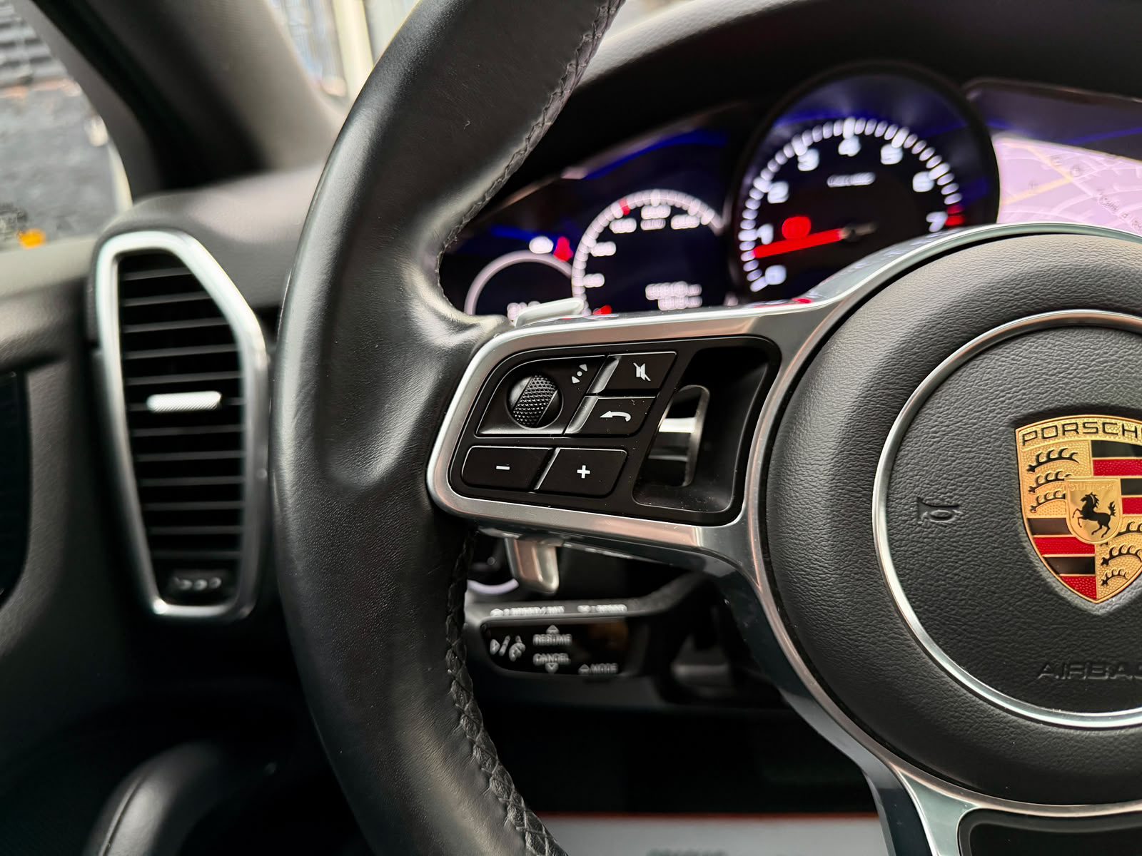 Porsche Cayenne Coupe — foto 17 de 27